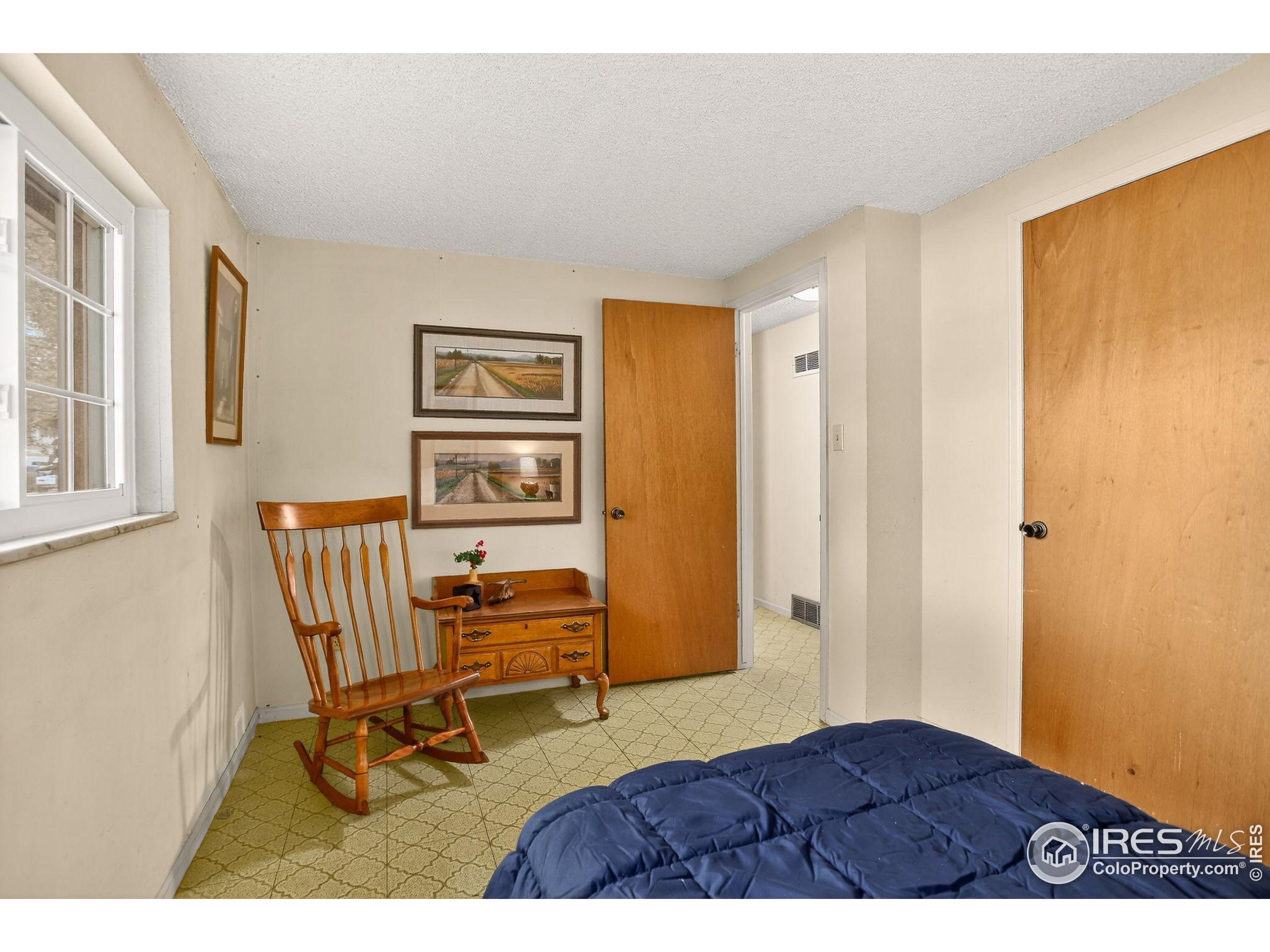 Longmont, Colorado, 80501, United States, 4 Bedrooms Bedrooms, ,2 BathroomsBathrooms,Residential,For Sale,1994687