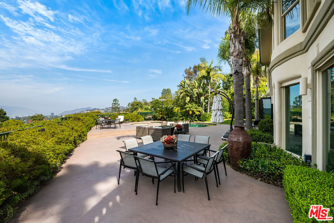 Beverly Hills, California, 90210, United States, 4 Bedrooms Bedrooms, ,5 BathroomsBathrooms,Residential,For Sale,1919871