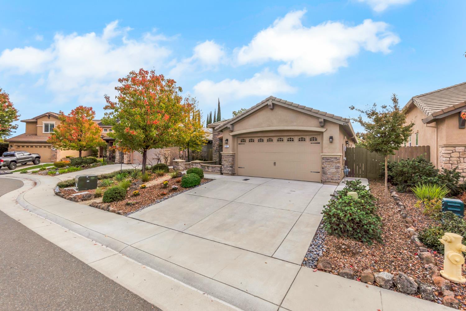 Roseville, California, 95661, United States, 3 Bedrooms Bedrooms, ,2 BathroomsBathrooms,Residential,For Sale,1987670