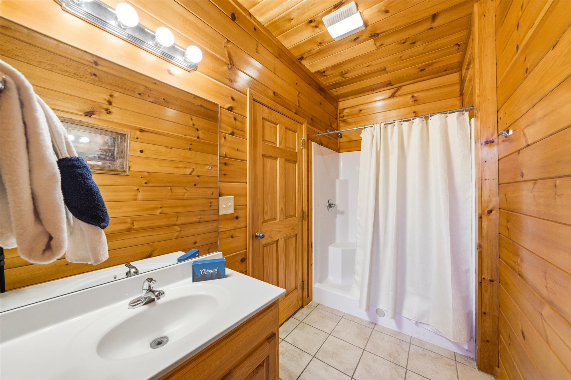 Sevierville, Tennessee, 37876-3406, United States, 3 Bedrooms Bedrooms, ,5 BathroomsBathrooms,Residential,For Sale,2048789