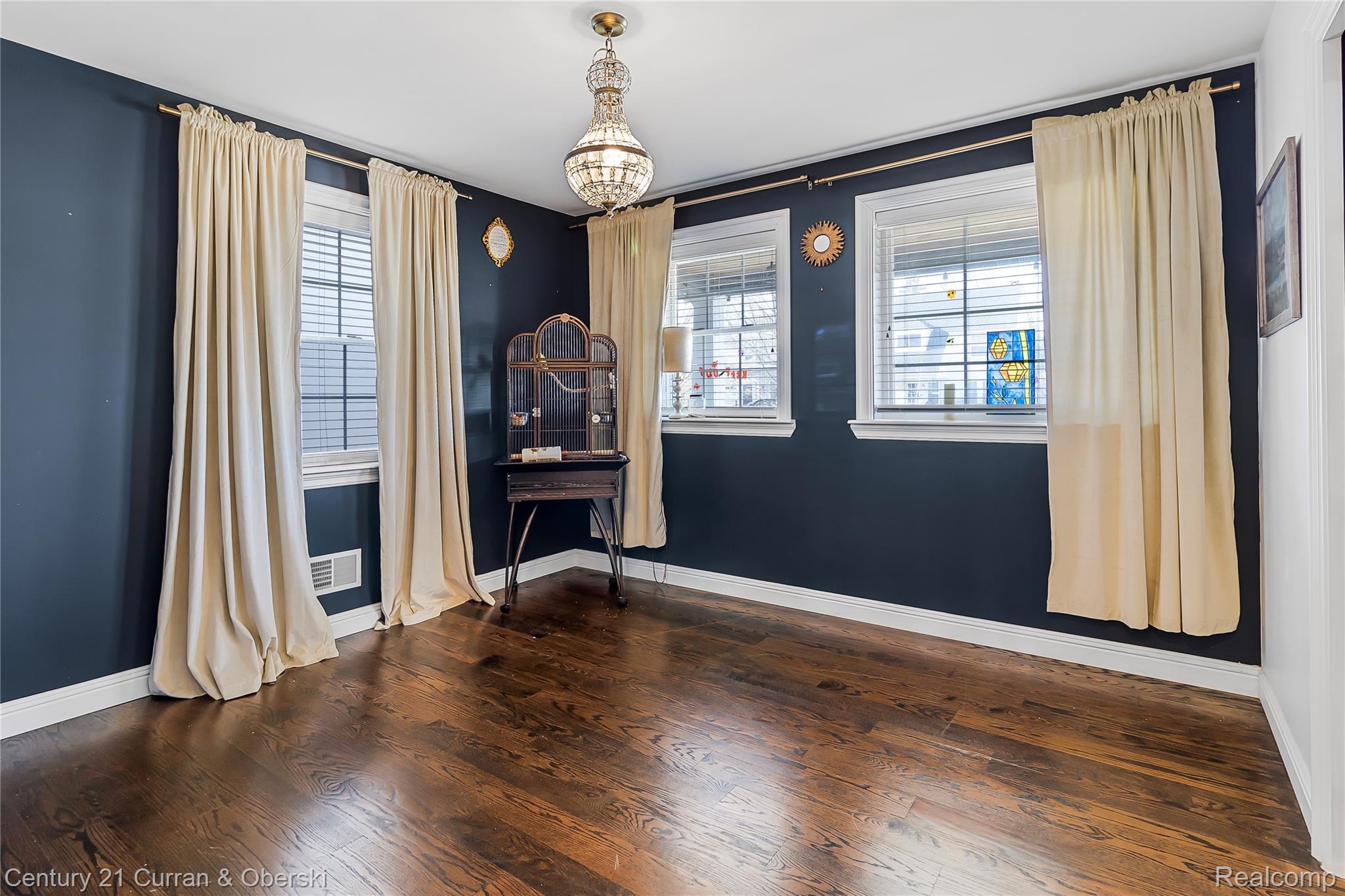 Dearborn, Michigan, 48124, United States, 4 Bedrooms Bedrooms, ,3 BathroomsBathrooms,Residential,For Sale,1921247