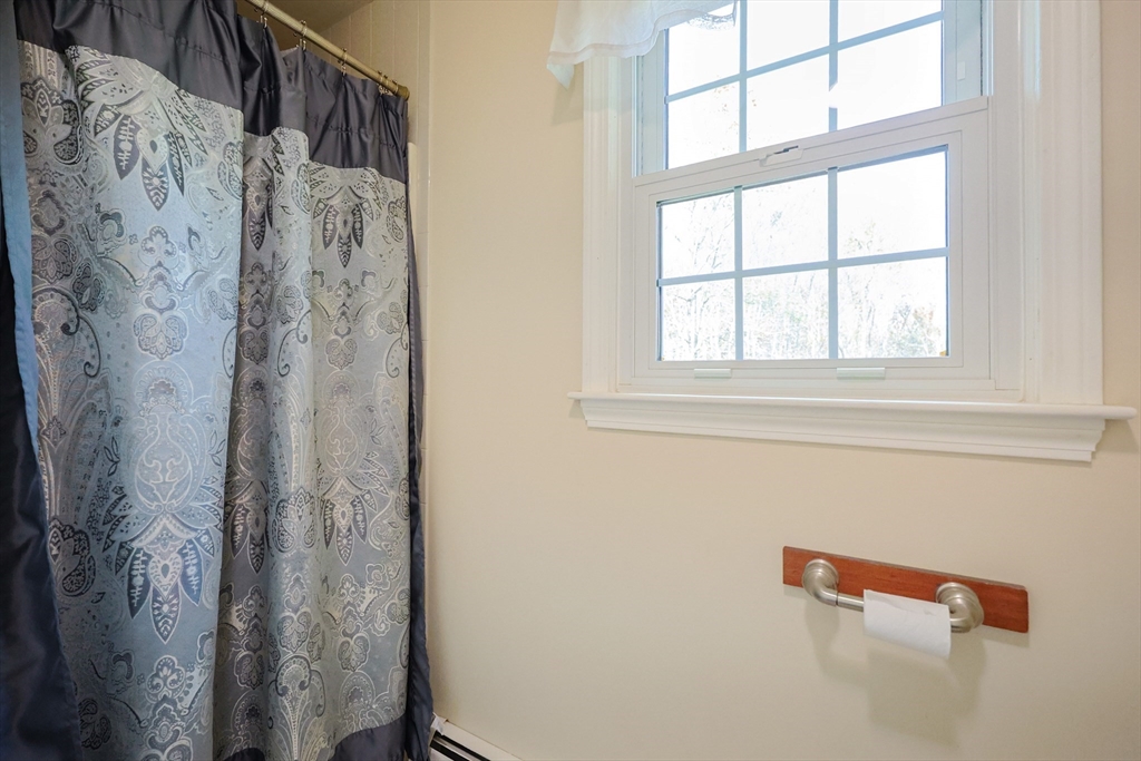 Medway, Massachusetts, 02053, United States, 4 Bedrooms Bedrooms, ,3 BathroomsBathrooms,Residential,For Sale,1991004