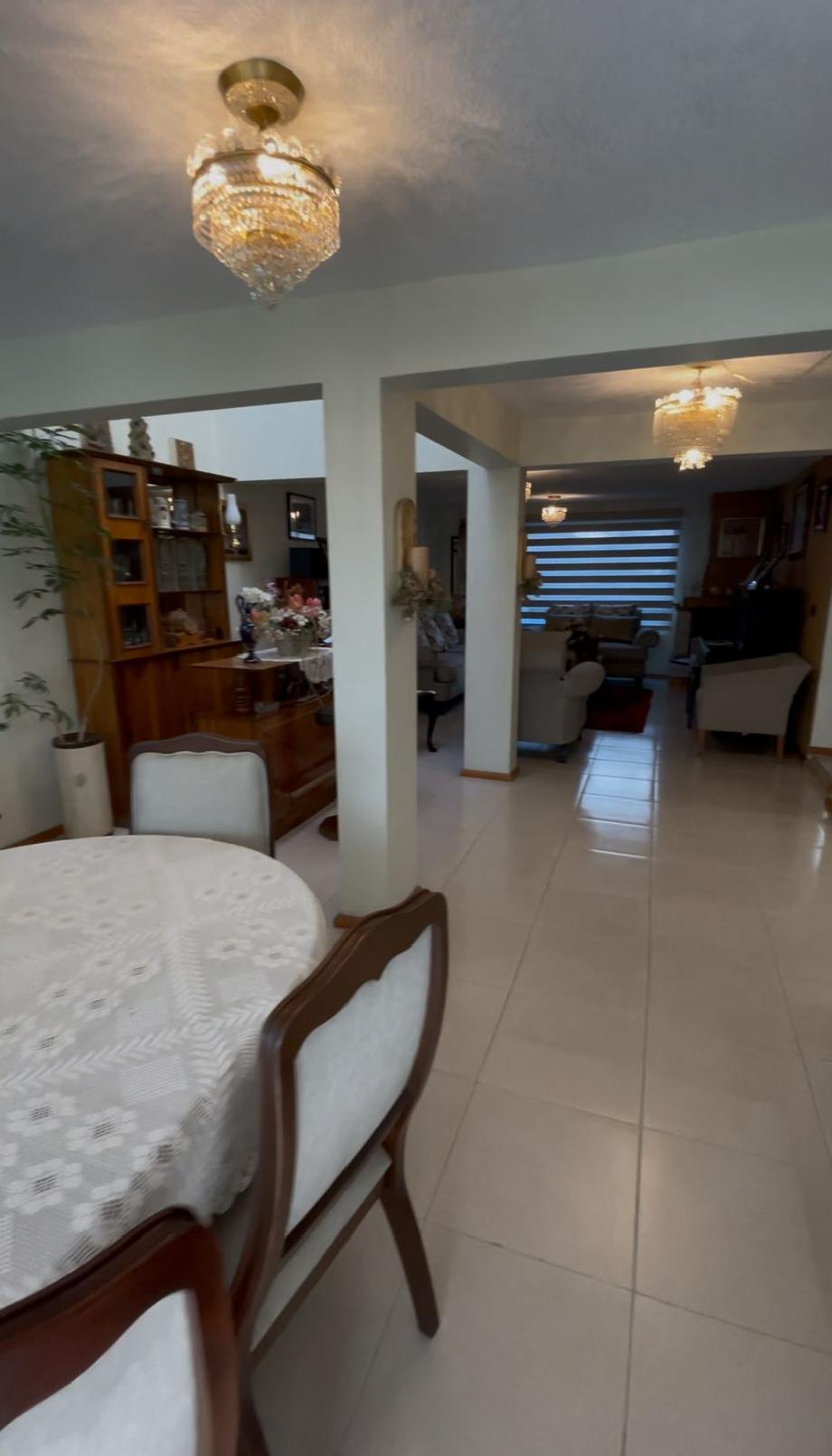 Metepec, Estado de méxico, 52169, Mexico, 5 Bedrooms Bedrooms, ,2 BathroomsBathrooms,Residential,For Sale,1804093