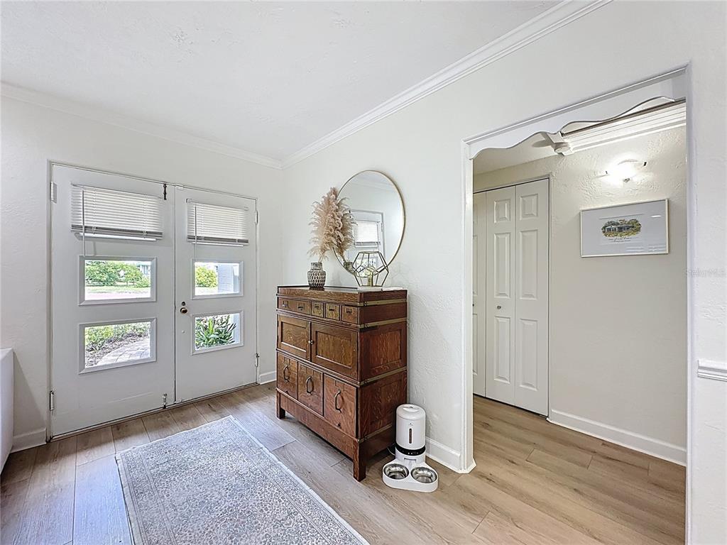 Orlando, Florida, 32804, United States, 2 Bedrooms Bedrooms, ,1 BathroomBathrooms,Residential,For Sale,1920096