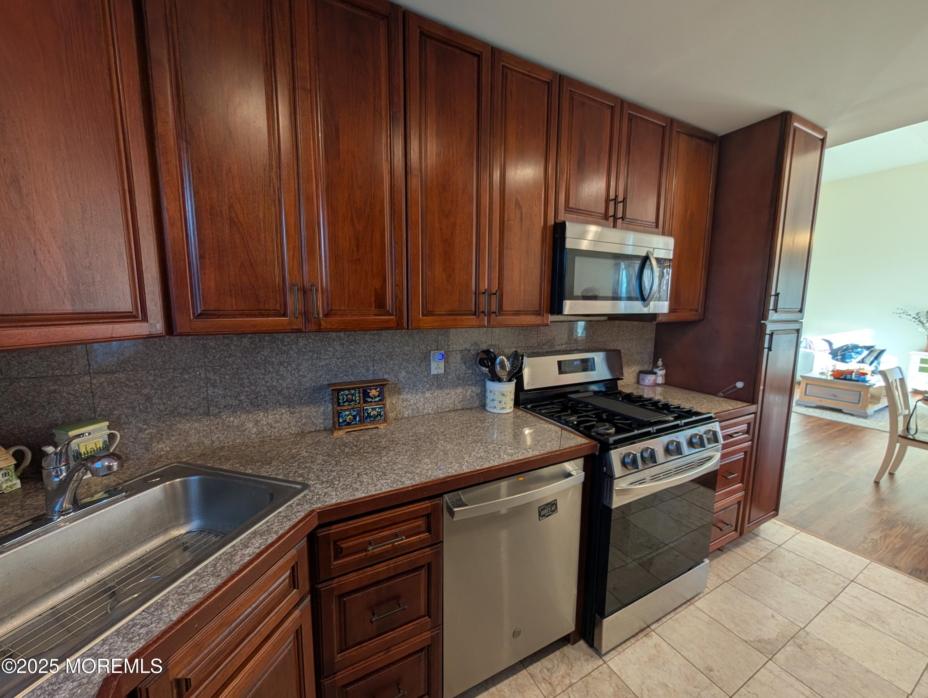 Old Bridge, New Jersey, 08857, United States, 3 Bedrooms Bedrooms, ,2 BathroomsBathrooms,Residential,For Sale,1991891