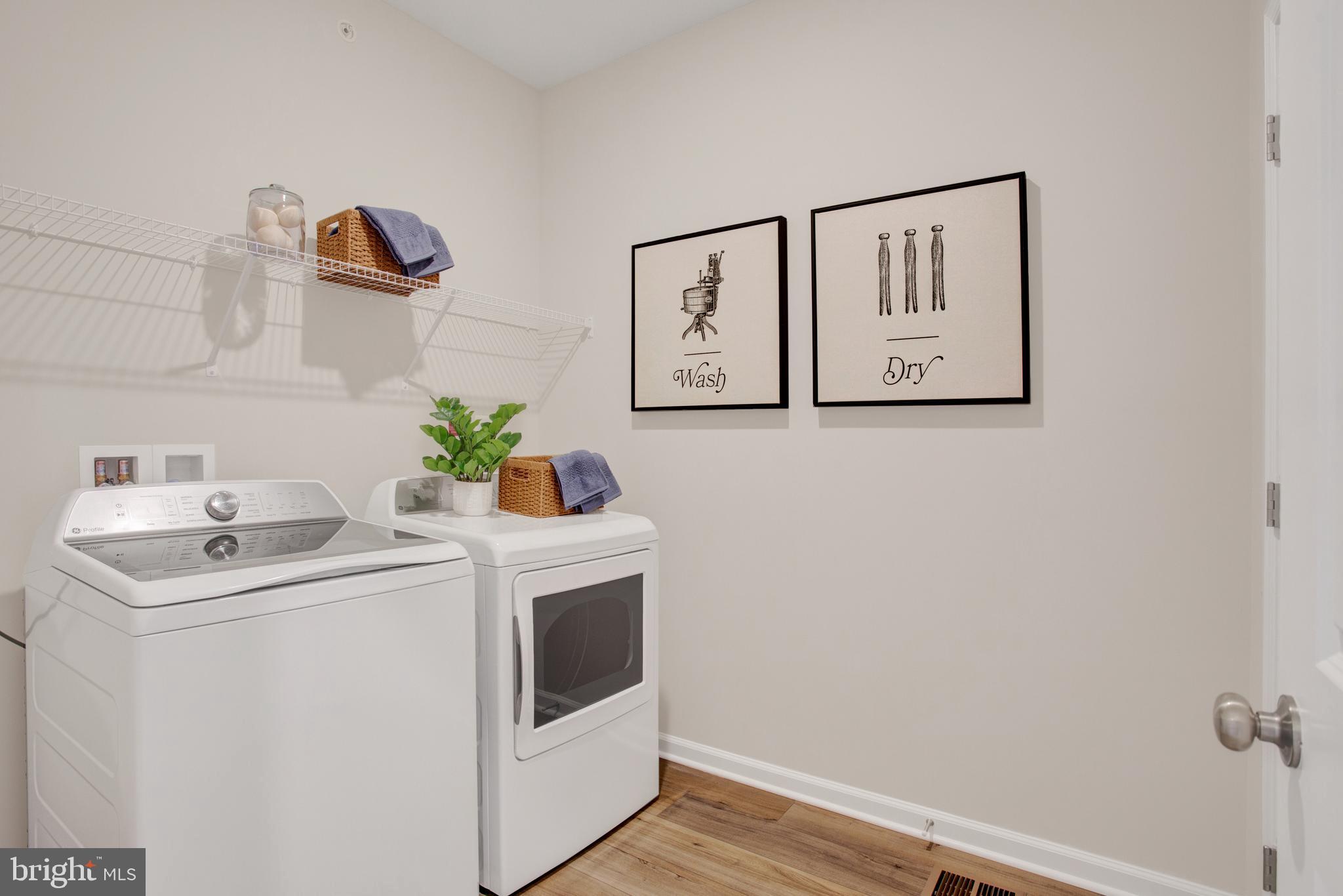 Manassas, Virginia, 20110, United States, 3 Bedrooms Bedrooms, ,3 BathroomsBathrooms,Residential,For Sale,1978984