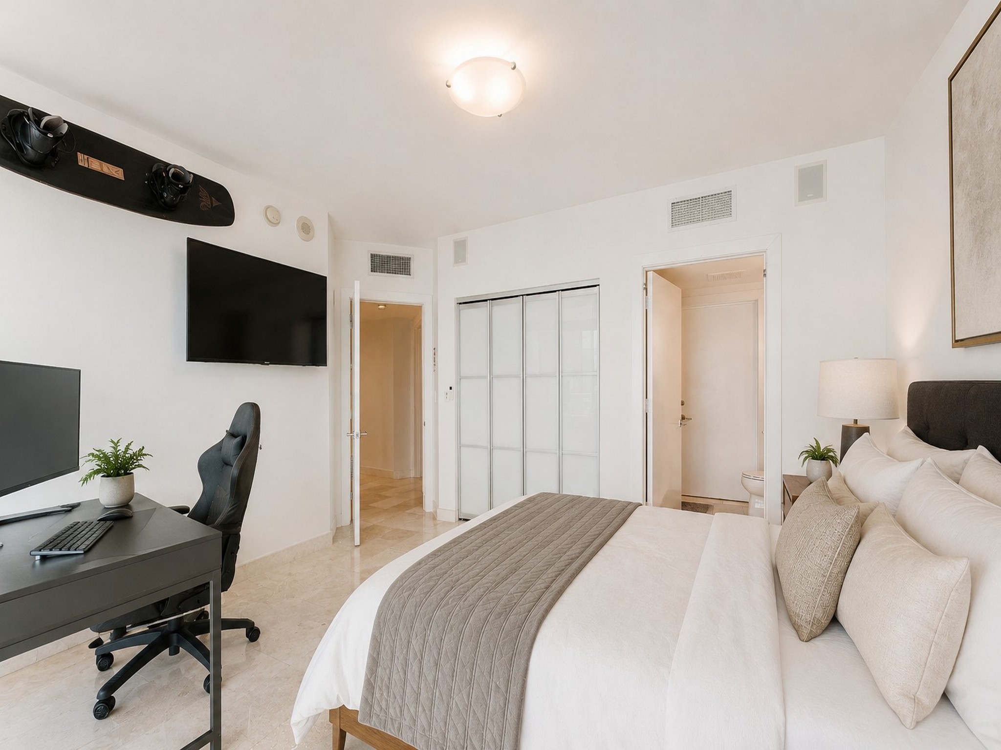  1331 Brickell Bay Dr, Miami, FL, 33131 - 物件實景