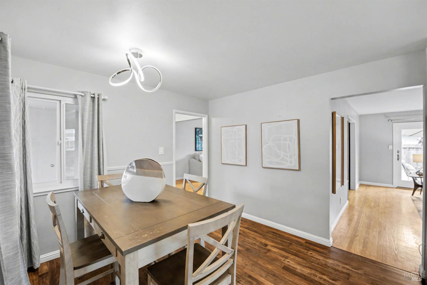 Napa, California, 94558, United States, 3 Bedrooms Bedrooms, ,2 BathroomsBathrooms,Residential,For Sale,2002029