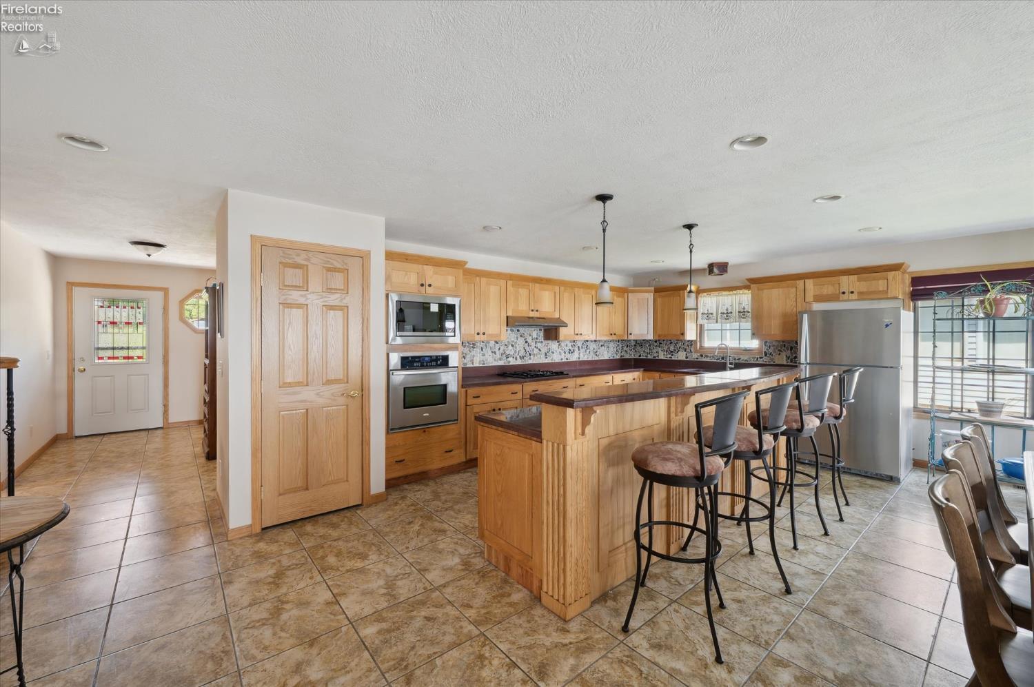 Put-In-Bay, Ohio, 43456, United States, 5 Bedrooms Bedrooms, ,3 BathroomsBathrooms,Residential,For Sale,1979918