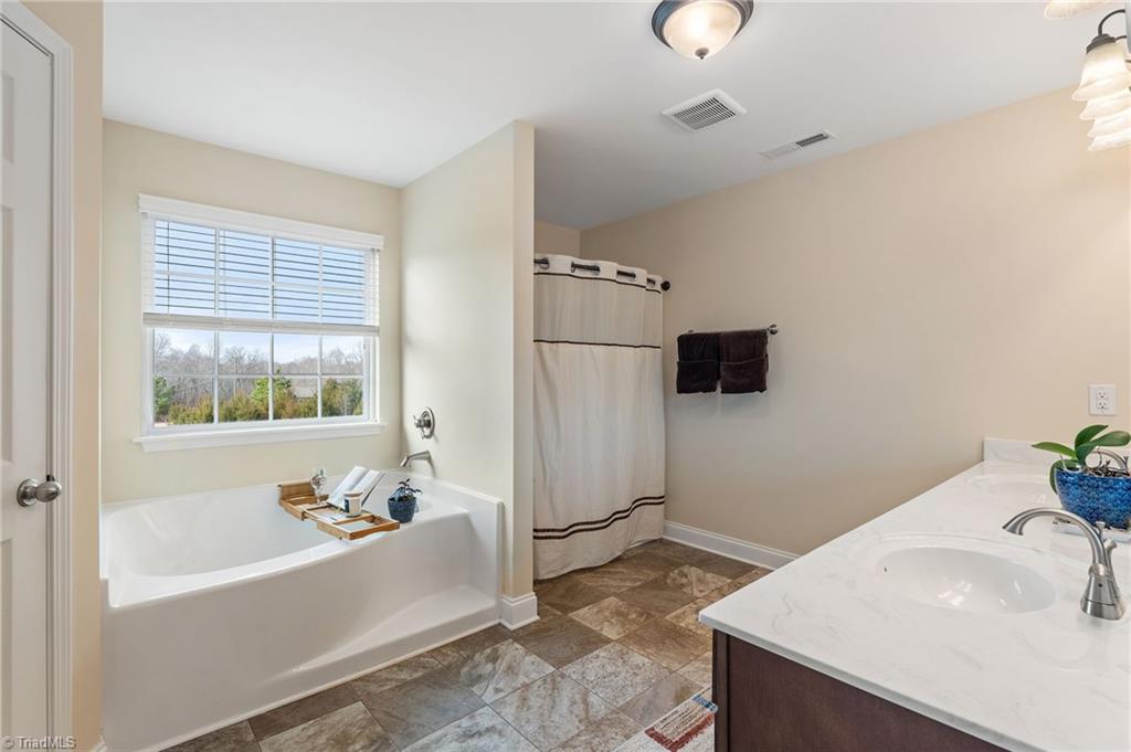 Lewisville, North Carolina, 27023, United States, 5 Bedrooms Bedrooms, ,4 BathroomsBathrooms,Residential,For Sale,1890092