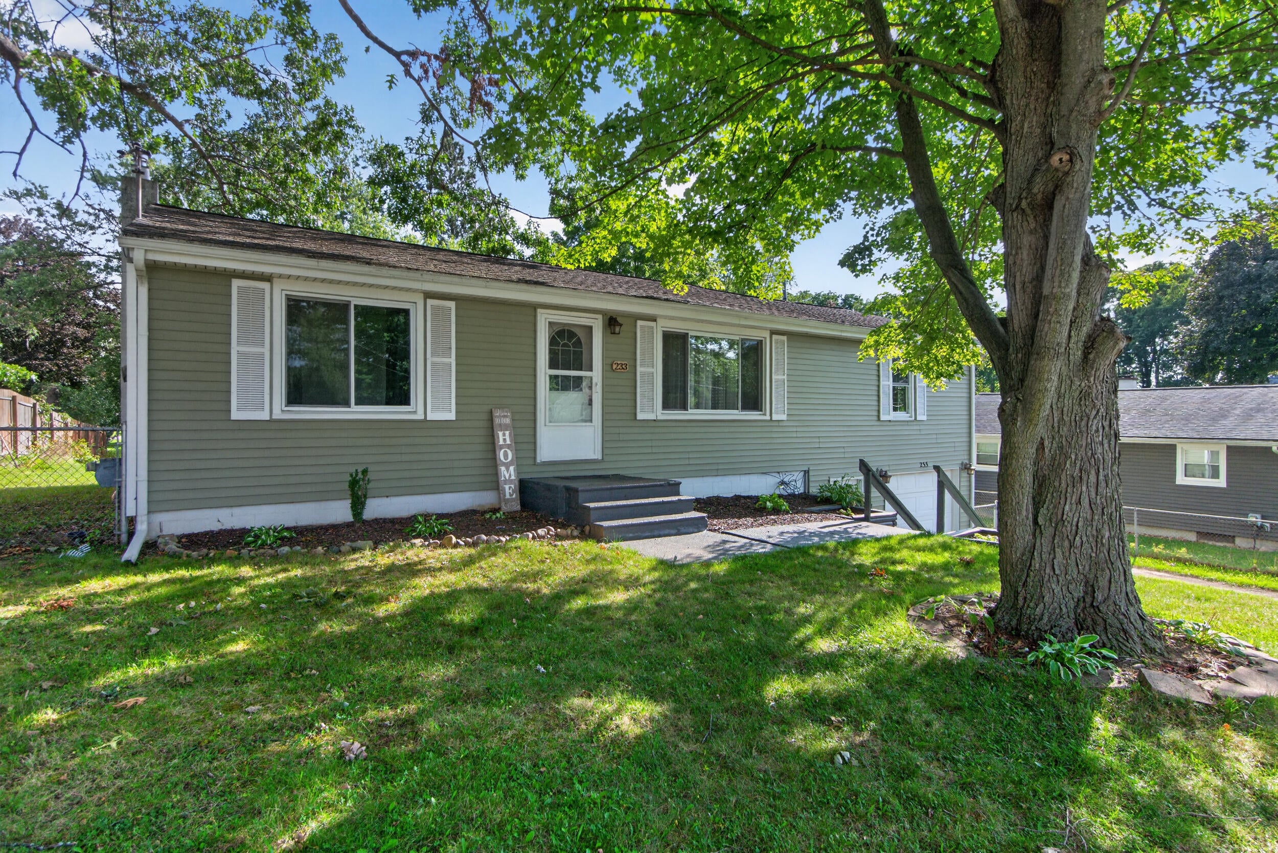 Clark St, Jackson, MI 49203