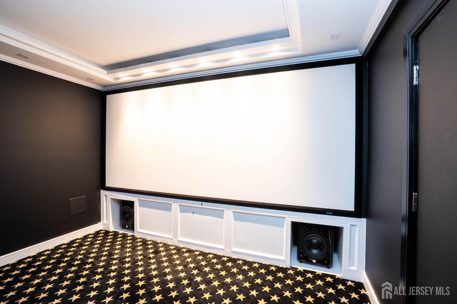 Monroe, New Jersey, 08831, United States, 5 Bedrooms Bedrooms, ,4 BathroomsBathrooms,Residential,For Sale,1987406