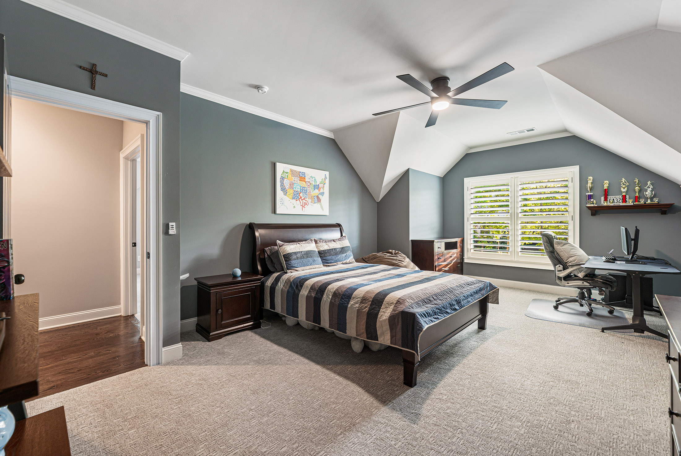  Desirable Monte Hewett First-Time Resale in the Sought-After Lake Haven - 物件實景