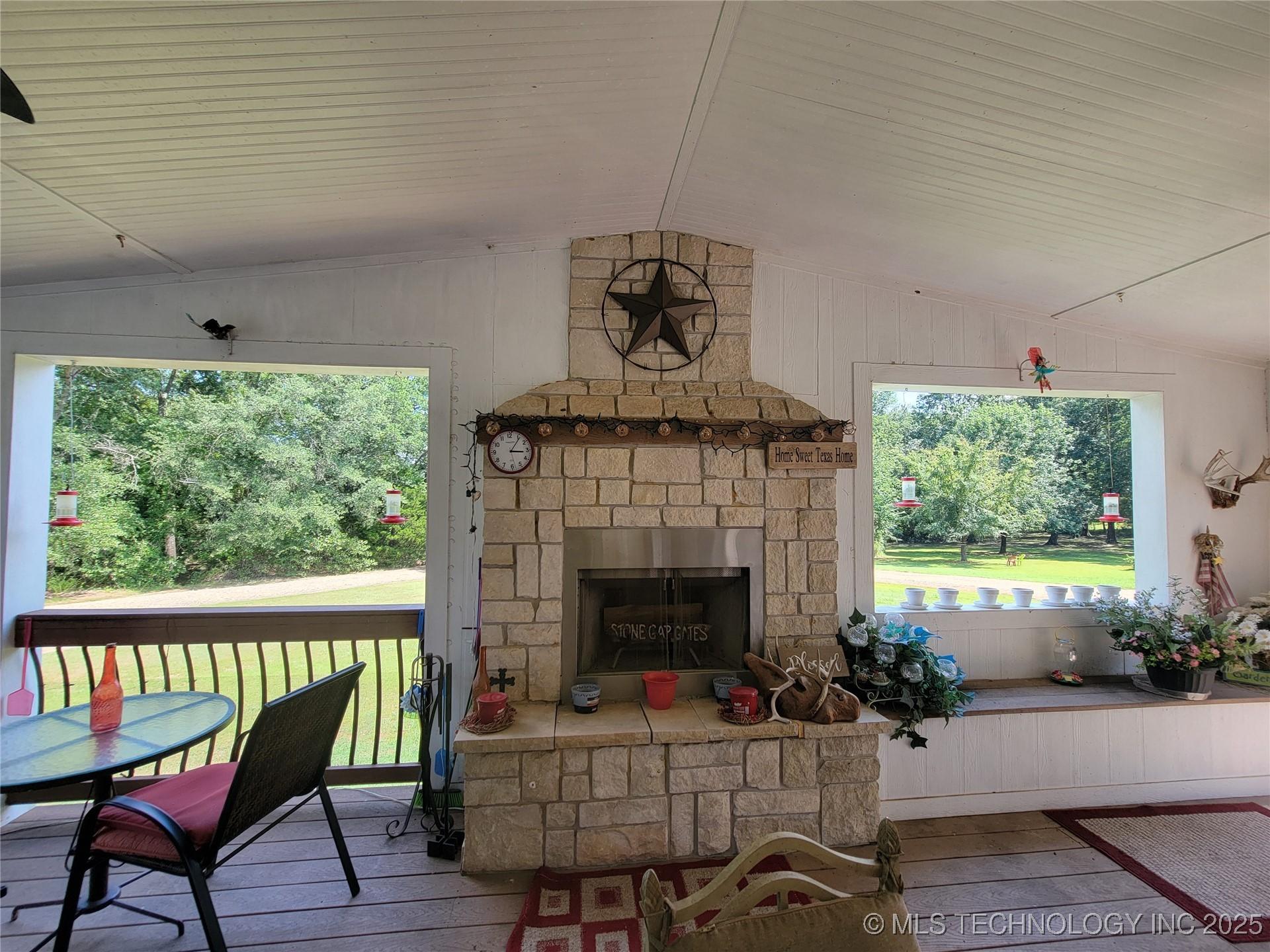 Gans, Oklahoma, 74936, United States, 4 Bedrooms Bedrooms, ,3 BathroomsBathrooms,Residential,For Sale,1981640