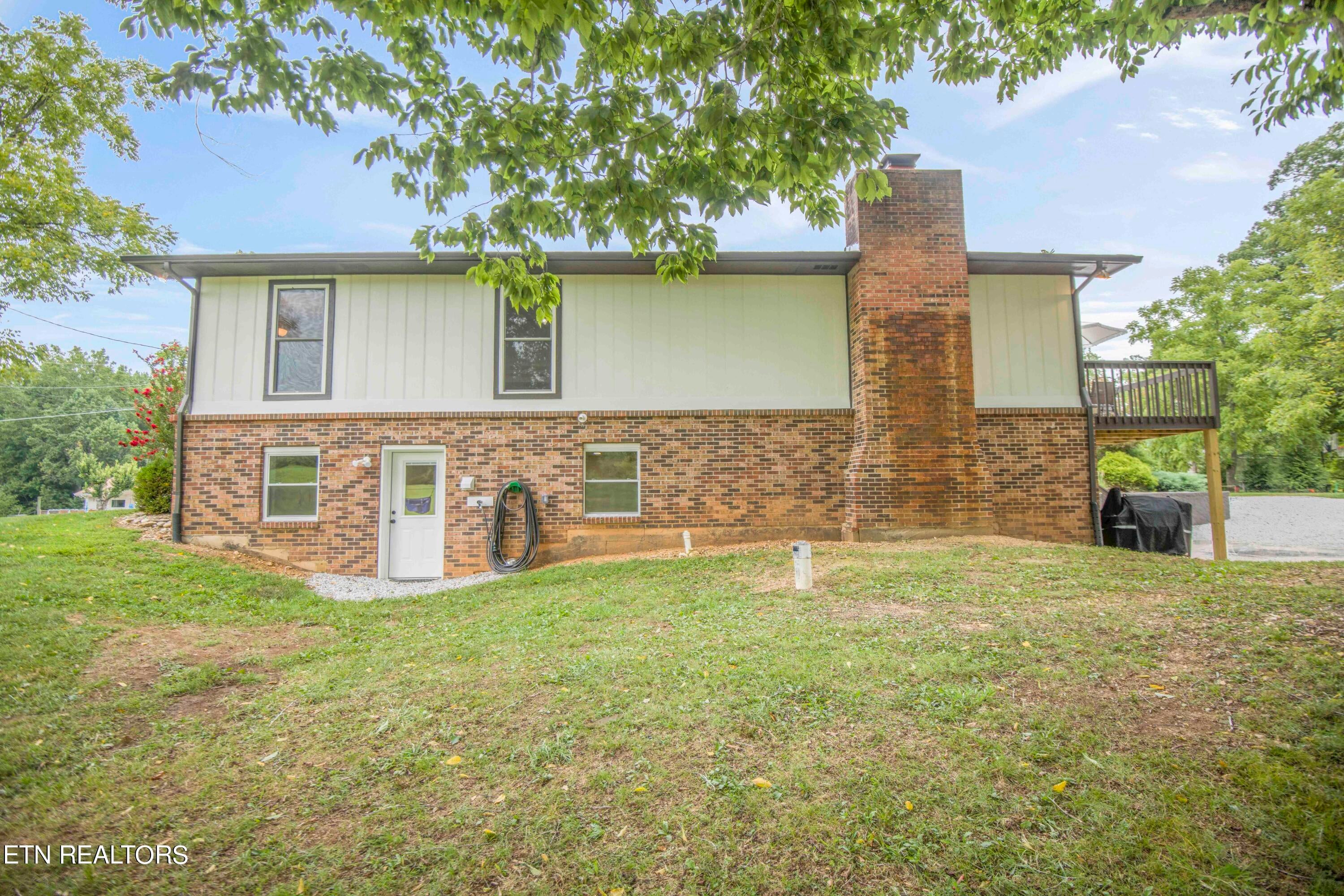 267 Lane Hedgecock Rd, Kingston, Tennessee, 37763, United States, 3 Bedrooms Bedrooms, ,2 BathroomsBathrooms,Residential,For Sale,267 Lane Hedgecock Rd,1615599