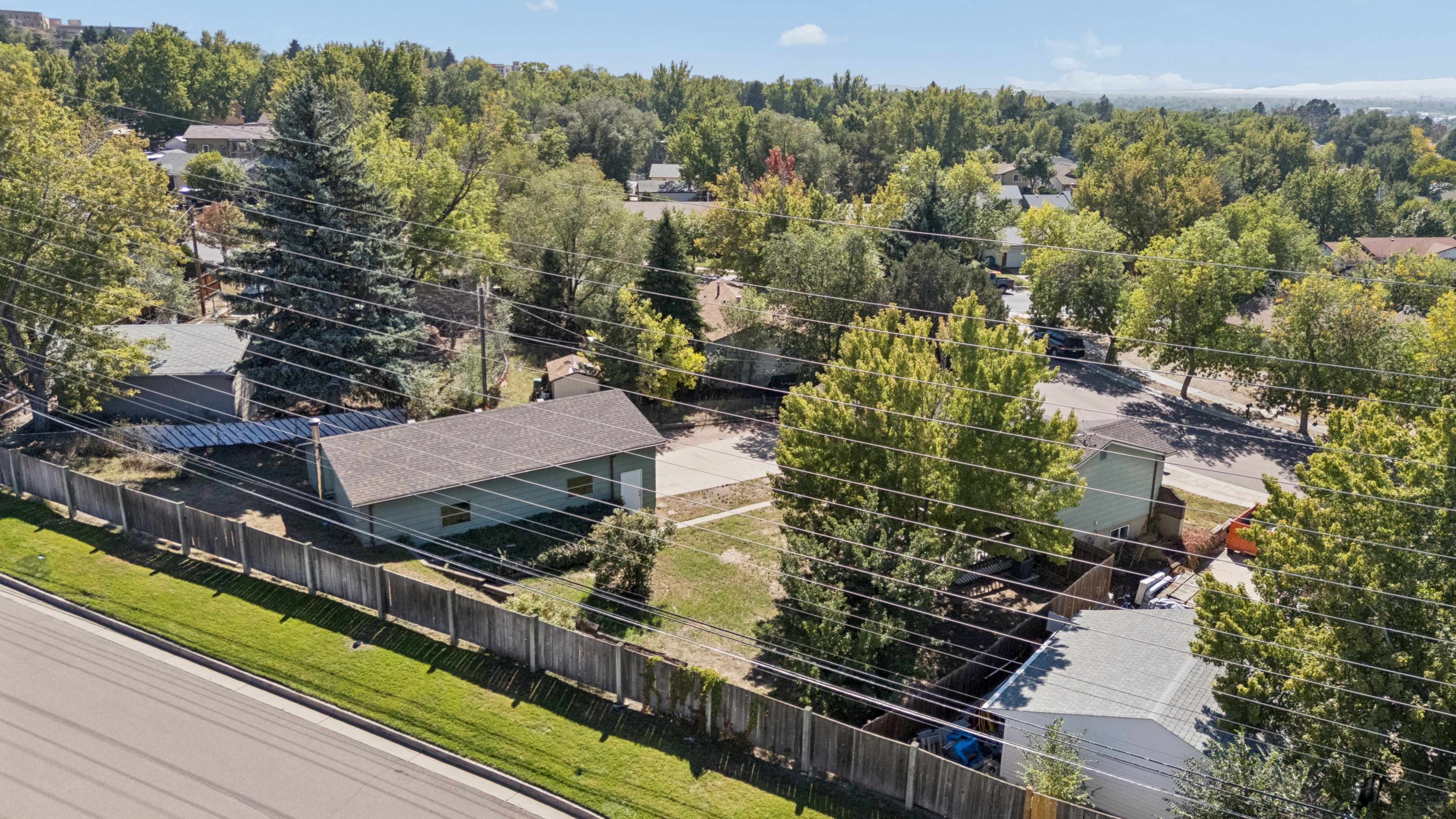  408 Elmwood Drive, Colorado Springs, CO, 80907 - 物件實景