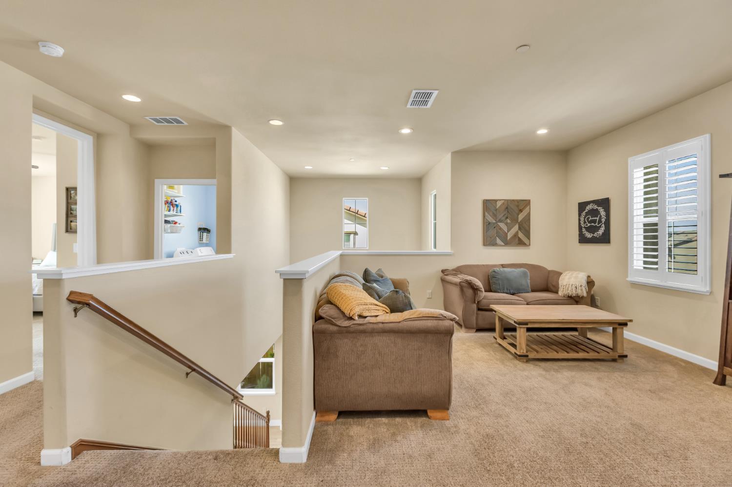 Rocklin, California, 95765, United States, 4 Bedrooms Bedrooms, ,3 BathroomsBathrooms,Residential,For Sale,1914175