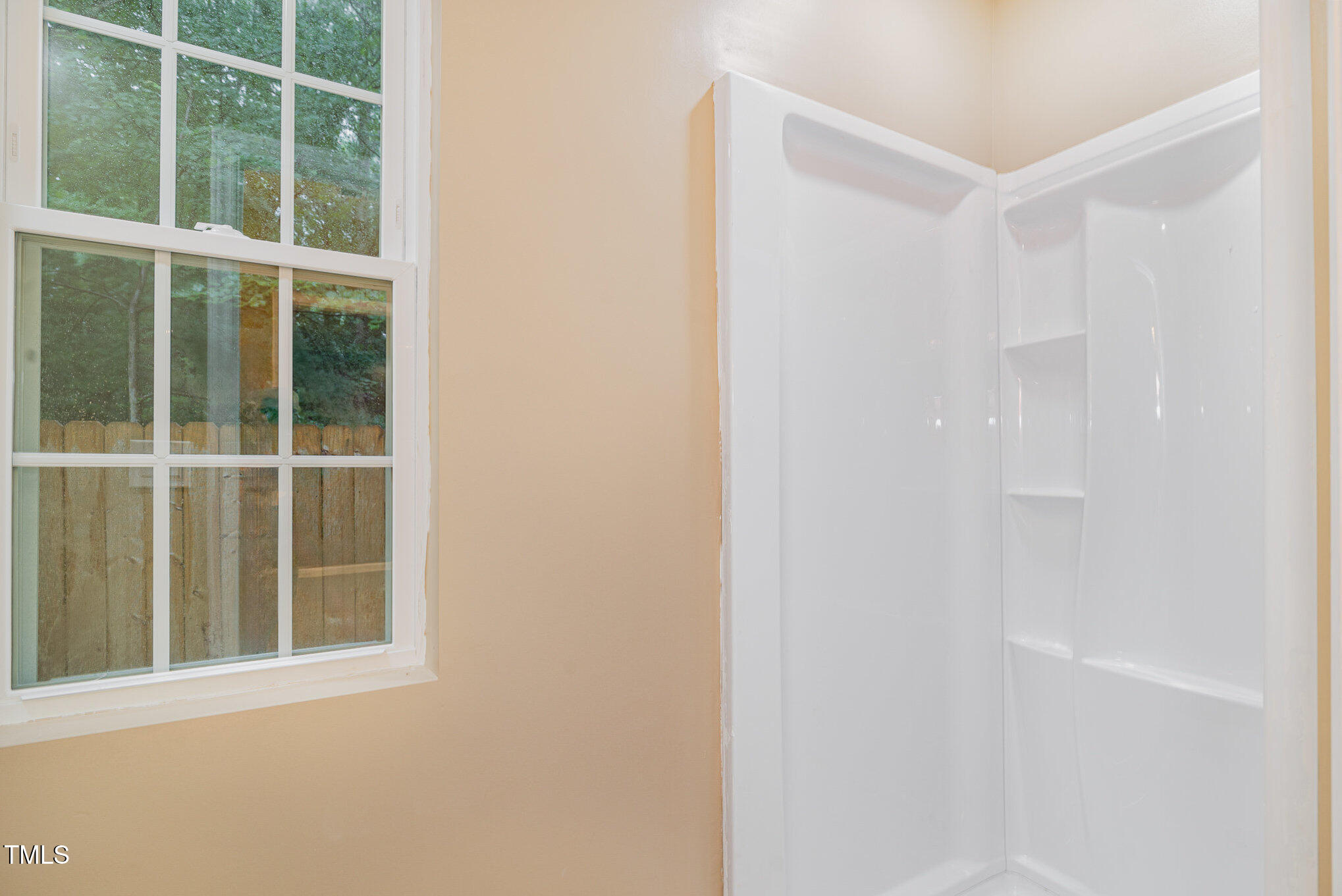 Fuquay Varina, North Carolina, 27526, United States, 3 Bedrooms Bedrooms, ,2 BathroomsBathrooms,Residential,For Sale,1978991