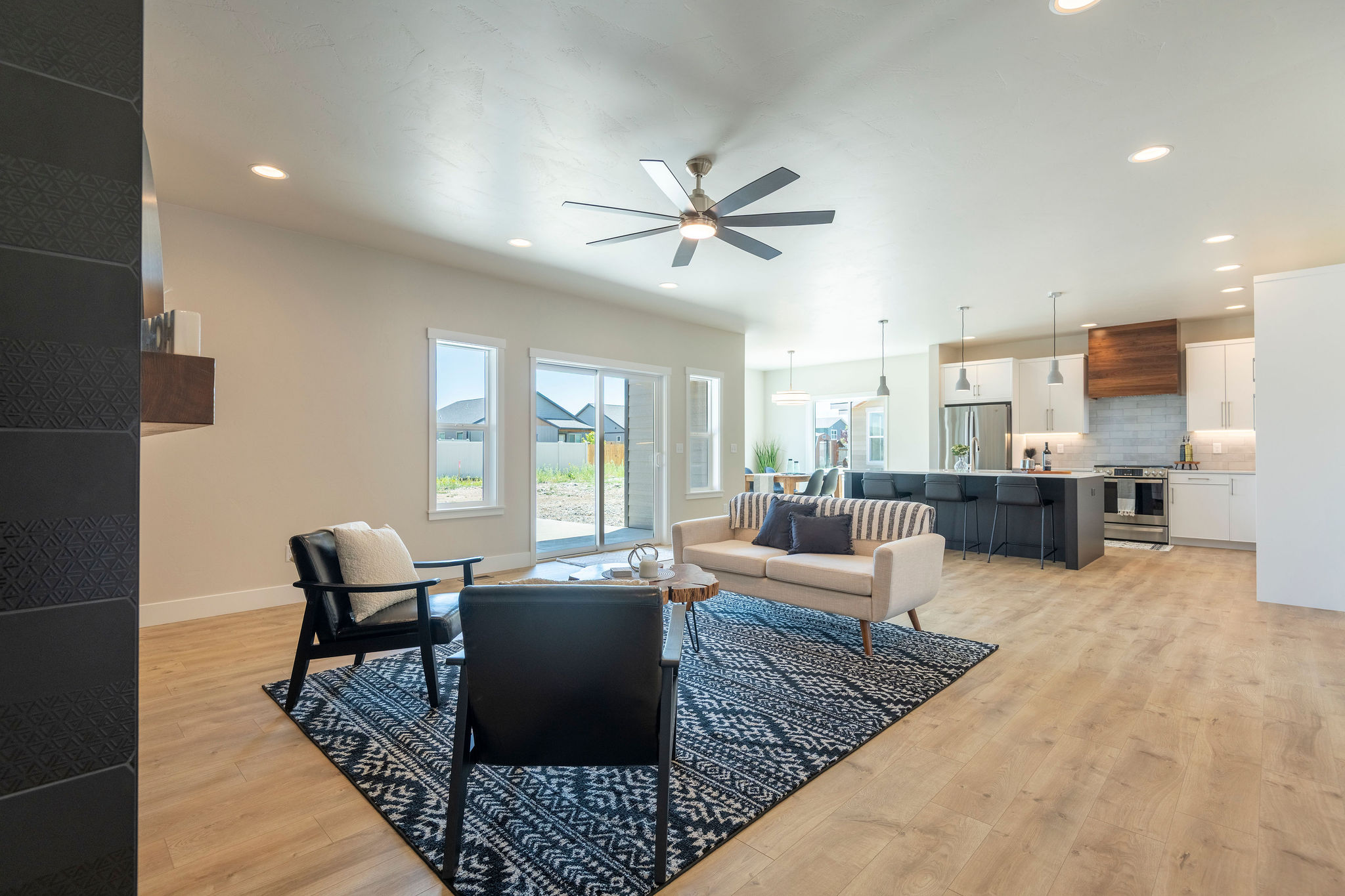 Helena, Montana, 59635, United States, 4 Bedrooms Bedrooms, ,4 BathroomsBathrooms,Residential,For Sale,1942711