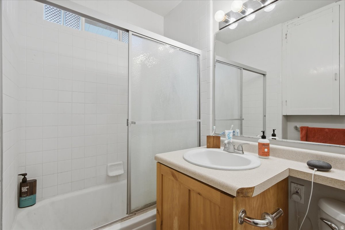 Salt Lake City, Utah, 84103, United States, 5 Bedrooms Bedrooms, ,Residential,For Sale,2003119