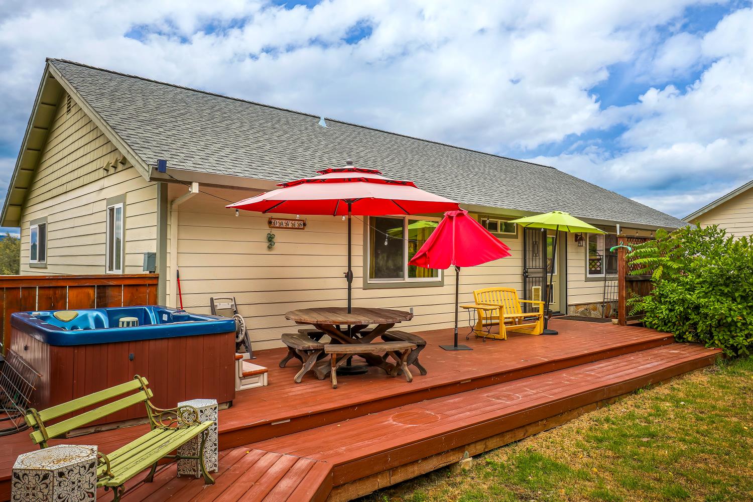 Mokelumne Hill, California, 95245, United States, 3 Bedrooms Bedrooms, ,2 BathroomsBathrooms,Residential,For Sale,2048393