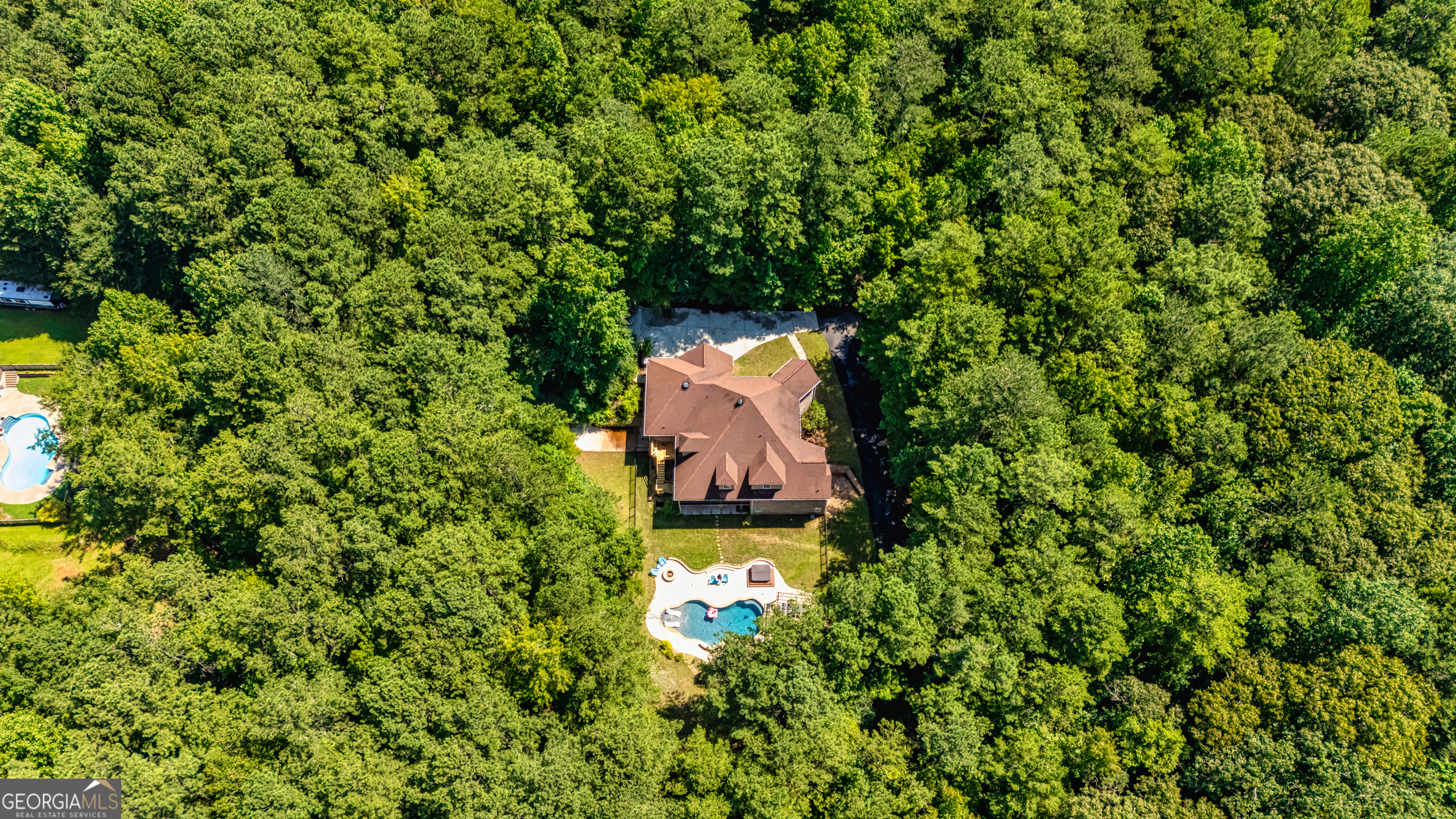 Newnan, Georgia, 30263, United States, 4 Bedrooms Bedrooms, ,5 BathroomsBathrooms,Residential,For Sale,1932602