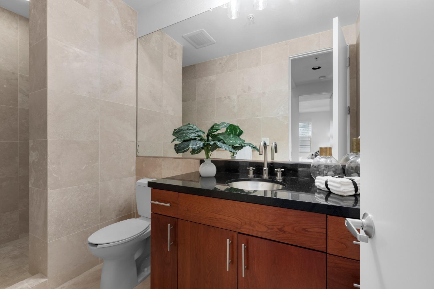 Sacramento, California, 95811, United States, 2 Bedrooms Bedrooms, ,2 BathroomsBathrooms,Residential,For Sale,1942106
