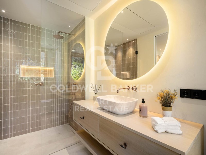Marbella, Andalusia, ES, 4 Bedrooms Bedrooms, ,4 BathroomsBathrooms,Residential,For Sale,1826342