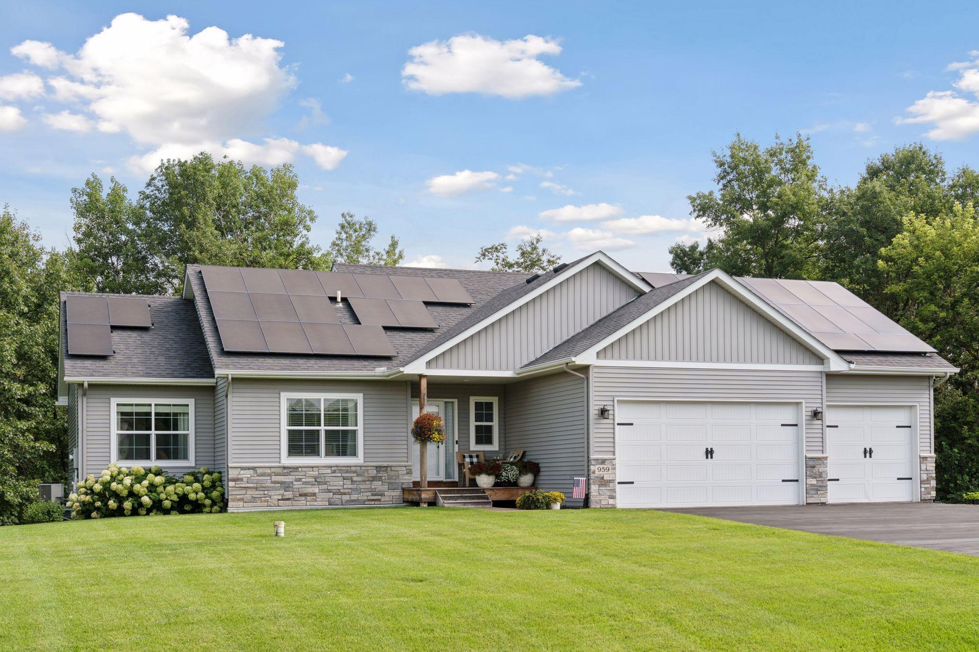 Saint Francis, Minnesota, 55070, United States, 5 Bedrooms Bedrooms, ,3 BathroomsBathrooms,Residential,For Sale,1978305