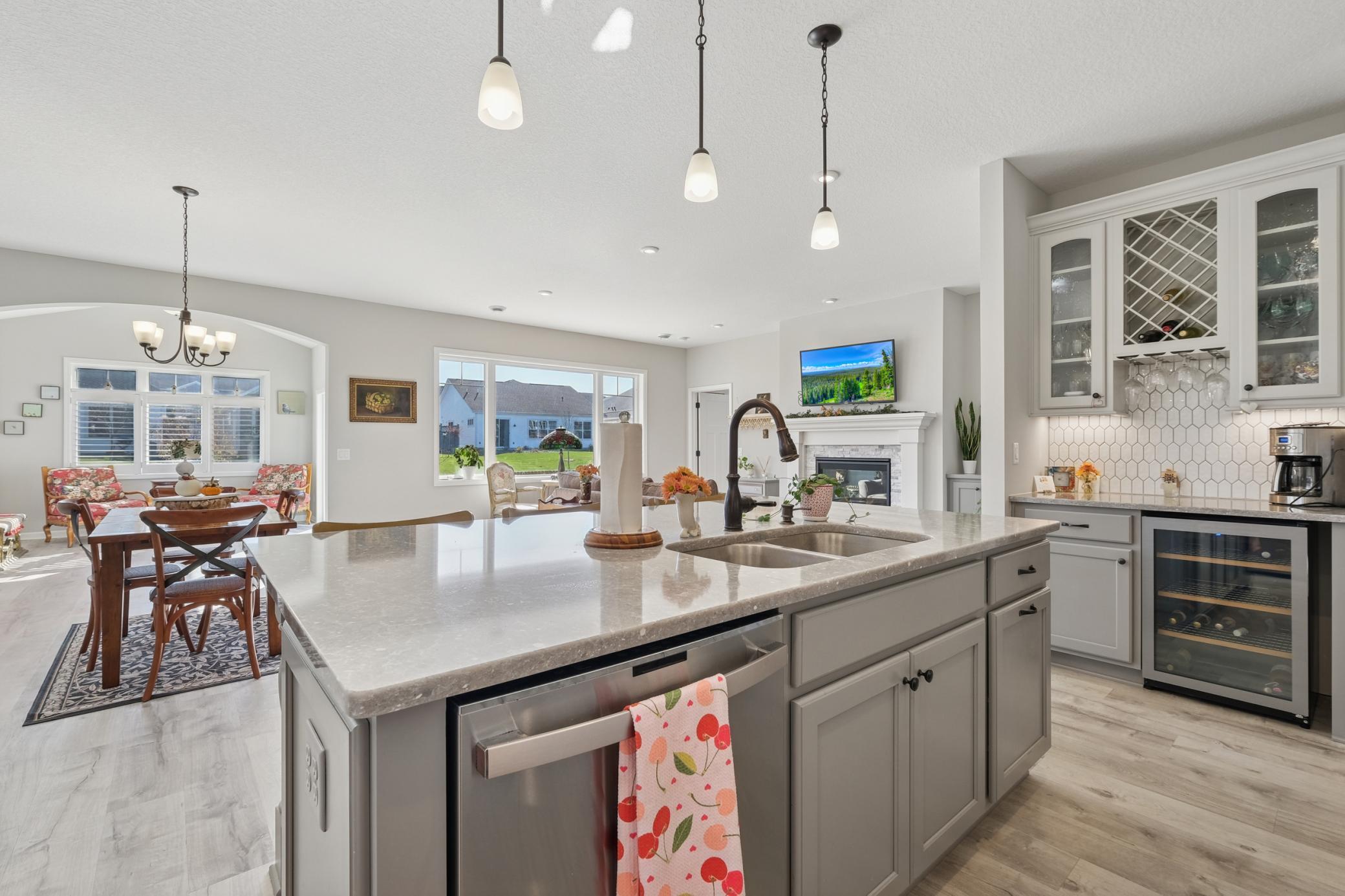 Excelsior, Minnesota, 55331, United States, 2 Bedrooms Bedrooms, ,1 BathroomBathrooms,Residential,For Sale,1988281