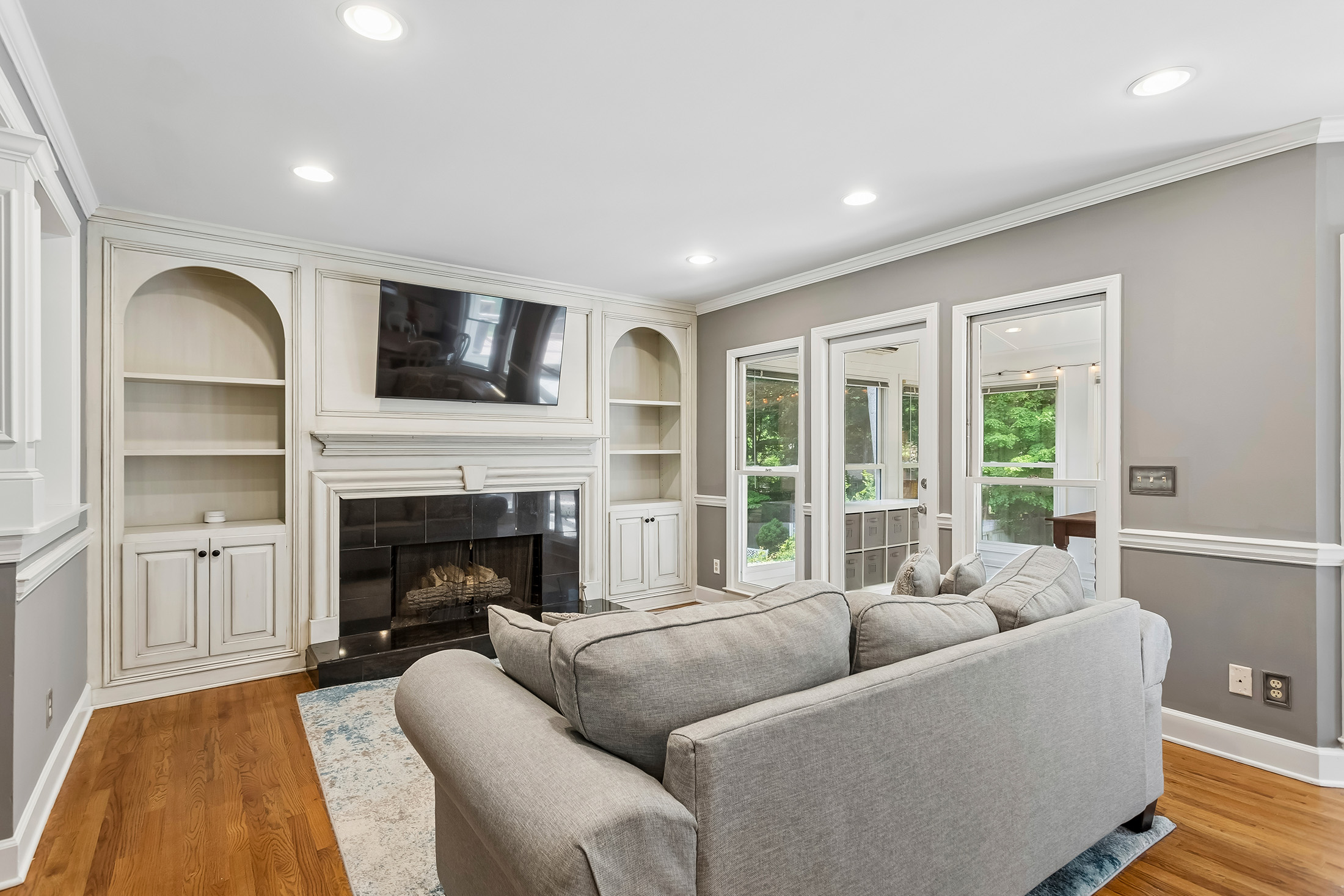  Beautifully Updated Four Bedroom Home in an Active Swim/Tennis Community - 物件實景