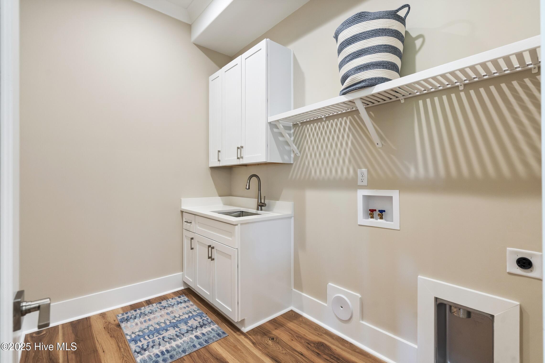 Wilmington, North Carolina, 28412, United States, 4 Bedrooms Bedrooms, ,4 BathroomsBathrooms,Residential,For Sale,1940432