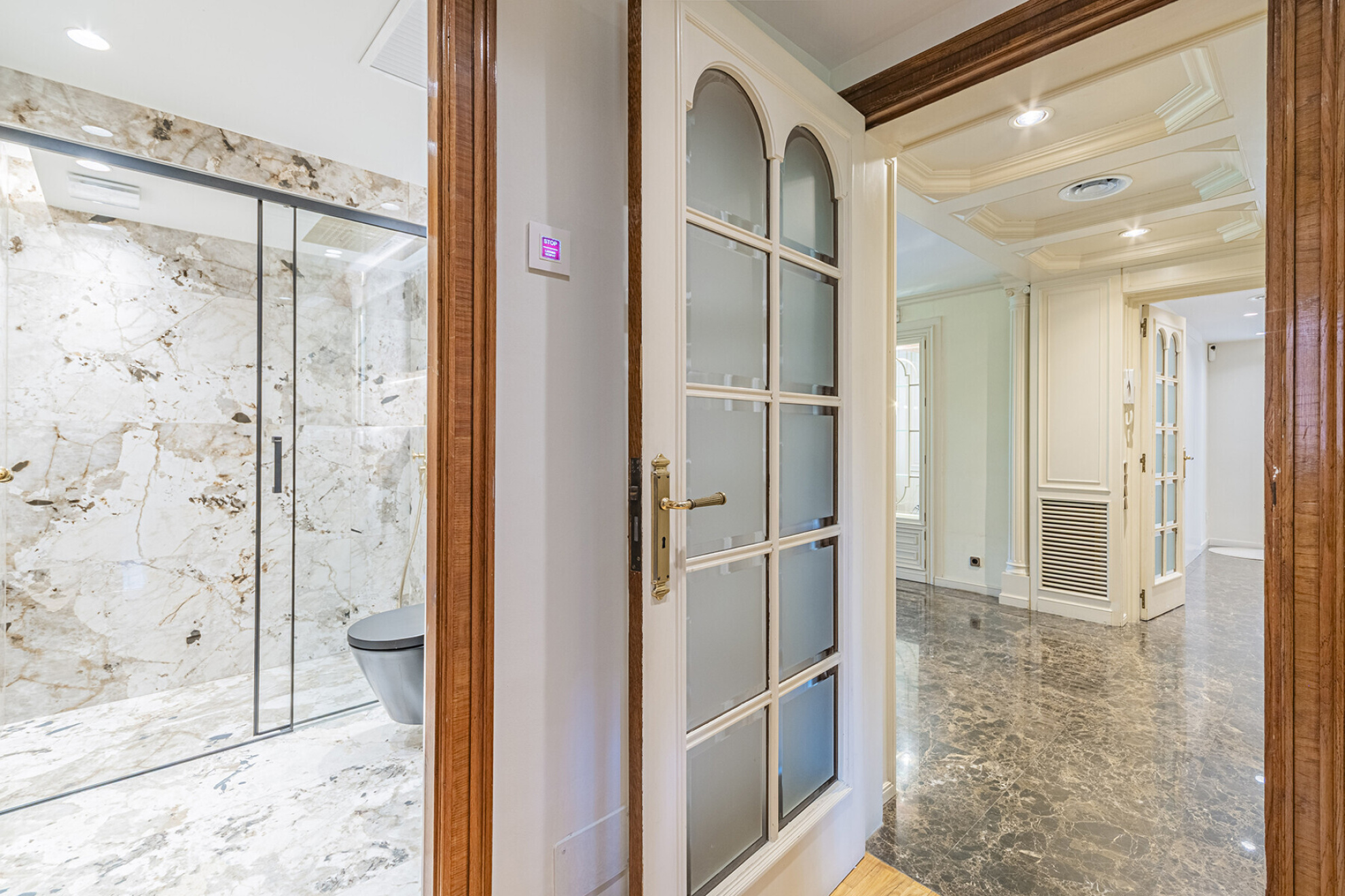  Exclusive apartment with a terrace in a prestigious gated community in Barcelona - 物件實景