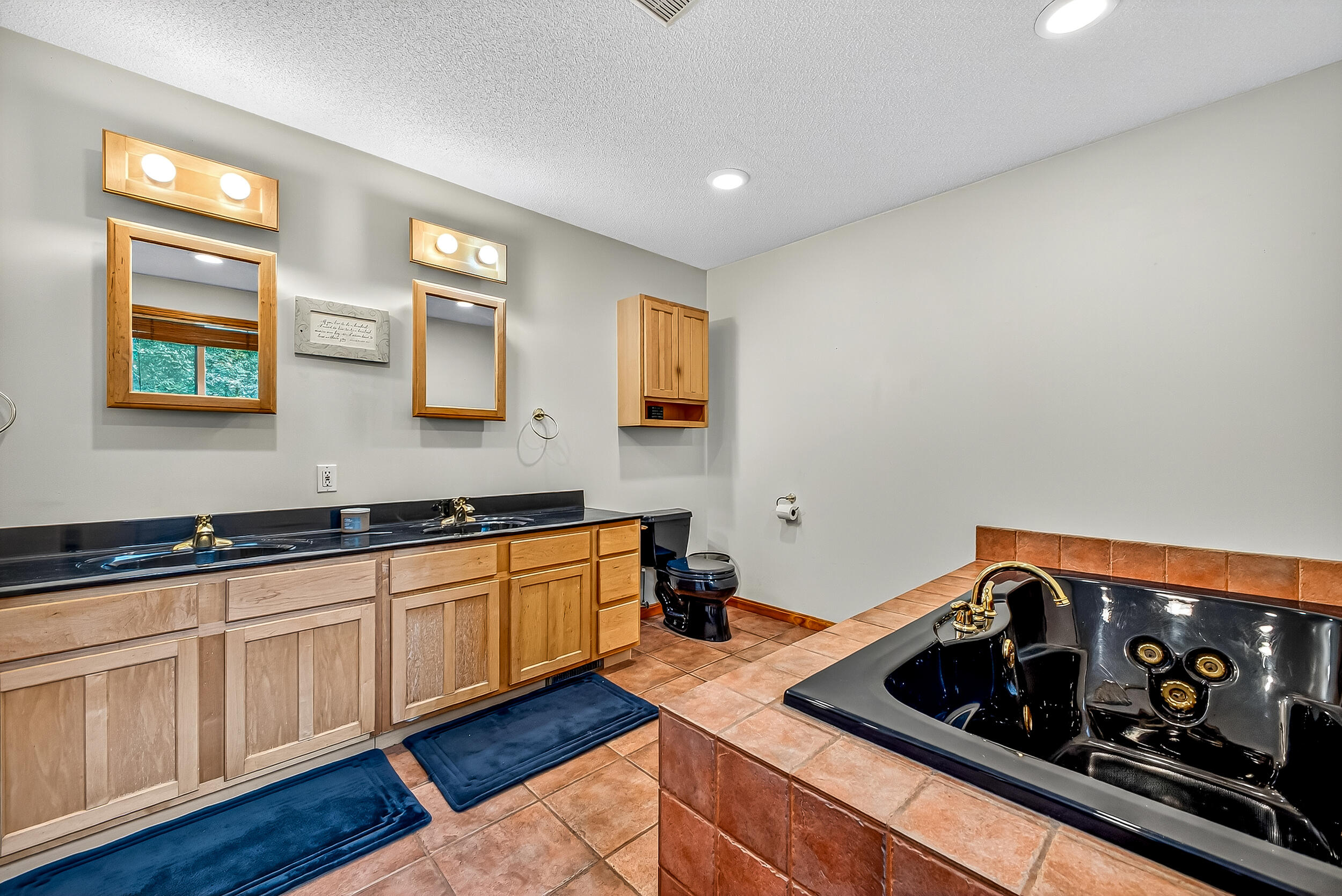 Twin Lake, Michigan, 49457, United States, 5 Bedrooms Bedrooms, ,5 BathroomsBathrooms,Residential,For Sale,1954826