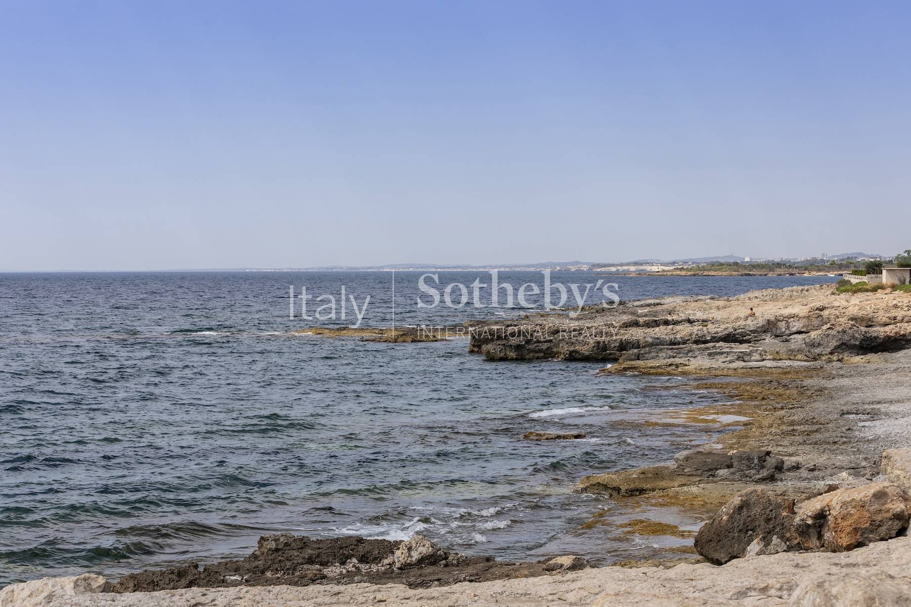  Exclusive villa with direct access to the sea of Fontane Bianche - 物件實景