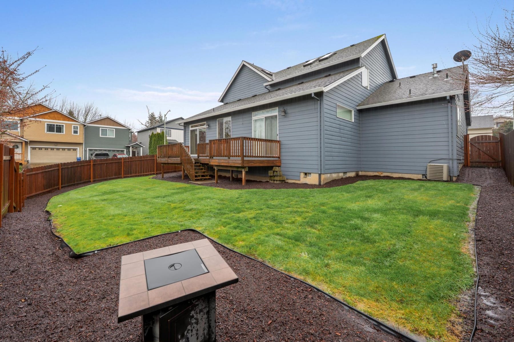  2037 SE CENTURION WAY Gresham, OR 97080 - 物件實景