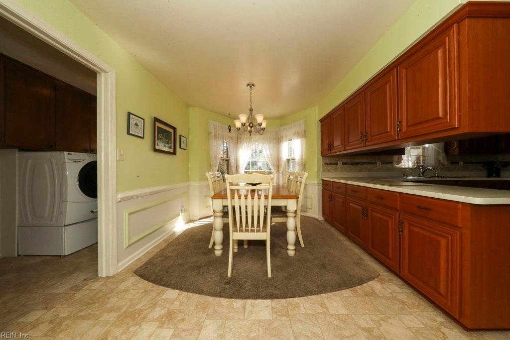 Virginia Beach, Virginia, 23464, United States, 5 Bedrooms Bedrooms, ,3 BathroomsBathrooms,Residential,For Sale,1996742
