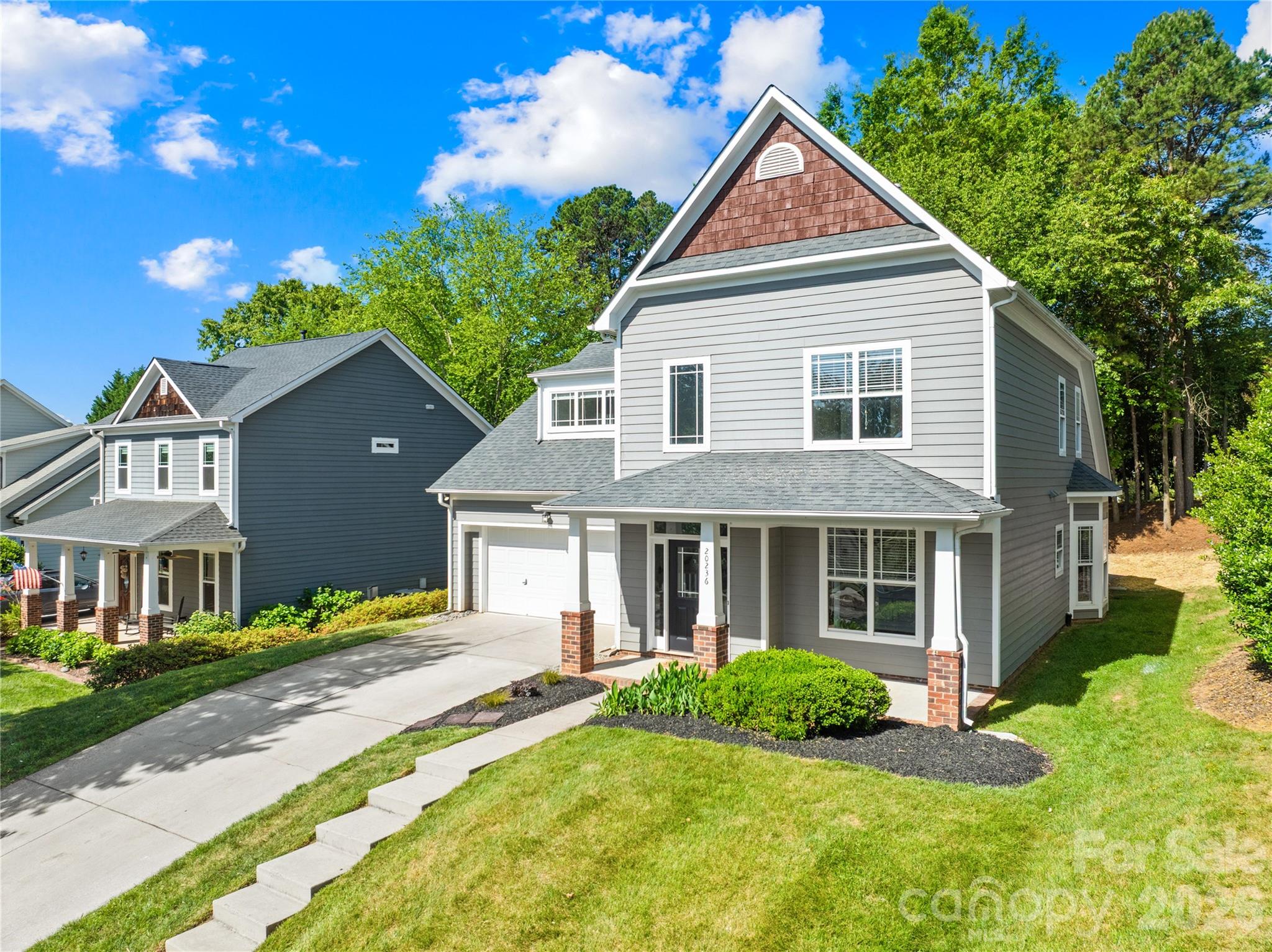 Cornelius, North Carolina, 28031, United States, 4 Bedrooms Bedrooms, ,4 BathroomsBathrooms,Residential,For Sale,2045190