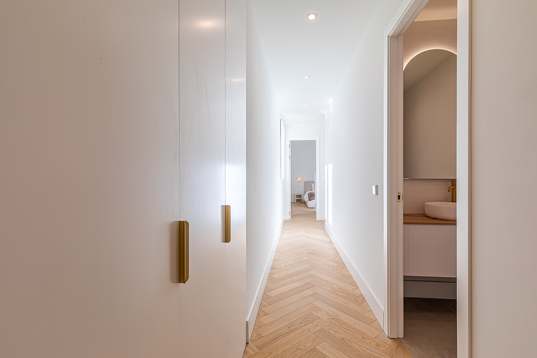  Spaciousness, light, and personality in Malasaña - 物件實景