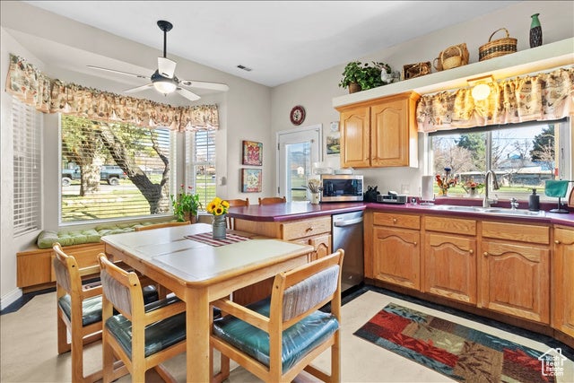 Spring City, Utah, 84662, United States, 4 Bedrooms Bedrooms, ,2 BathroomsBathrooms,Residential,For Sale,1977012