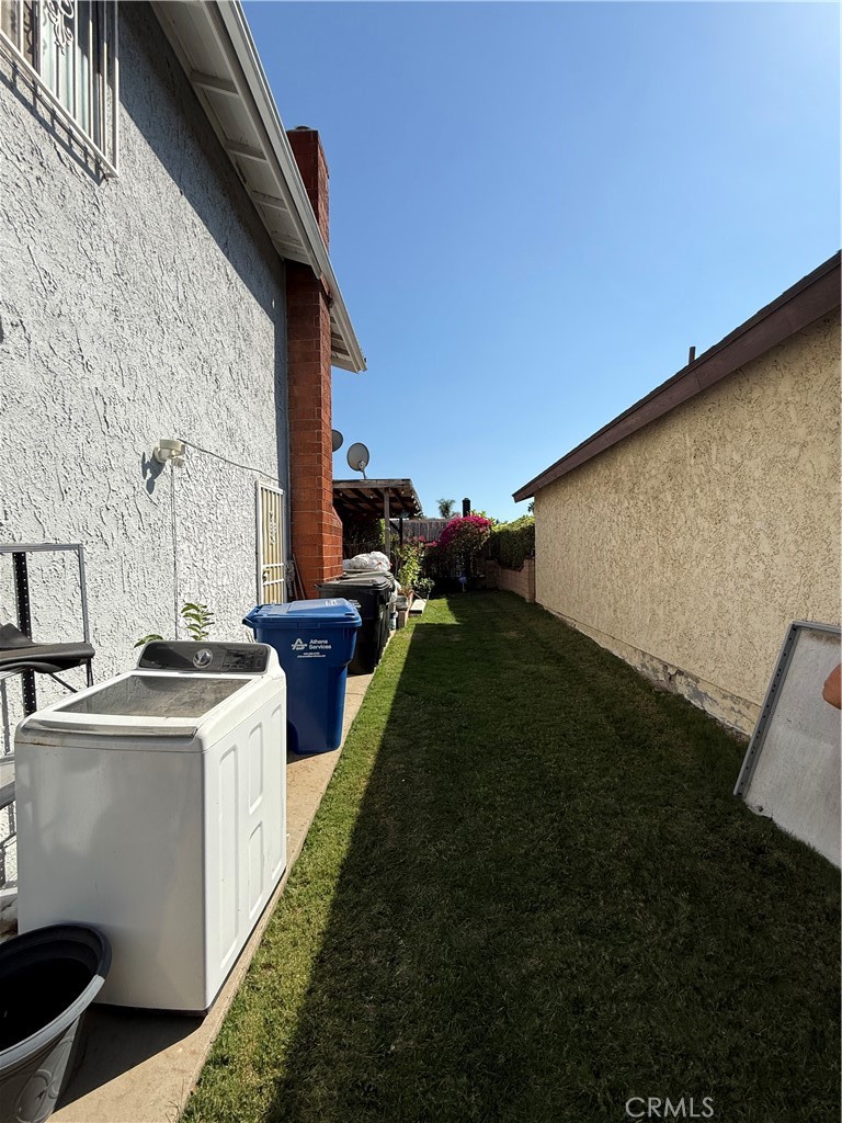 Montebello, California, 90640, United States, 3 Bedrooms Bedrooms, ,3 BathroomsBathrooms,Residential,For Sale,1937020