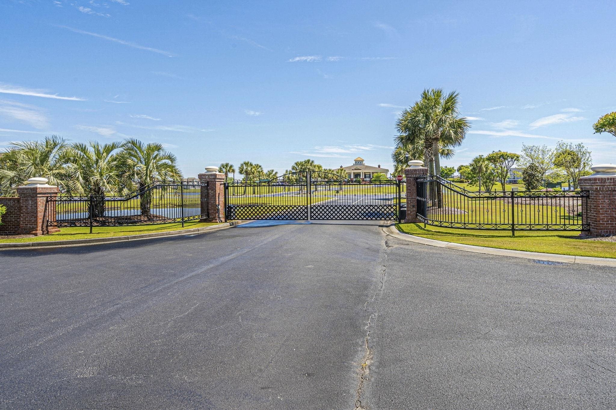 Myrtle Beach, South Carolina, 29579, United States, 4 Bedrooms Bedrooms, ,5 BathroomsBathrooms,Residential,For Sale,2019335