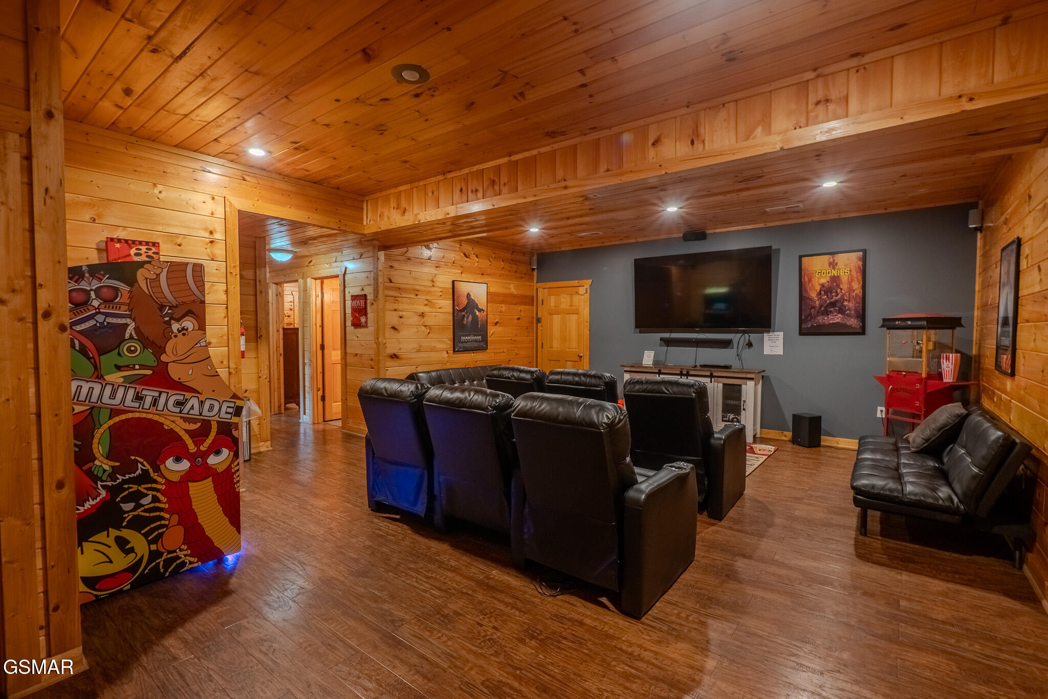 Gatlinburg, Tennessee, 37738, United States, 5 Bedrooms Bedrooms, ,4 BathroomsBathrooms,Residential,For Sale,1835099