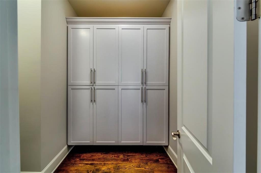 Loganville, Georgia, 30052, United States, 6 Bedrooms Bedrooms, ,8 BathroomsBathrooms,Residential,For Sale,2013543