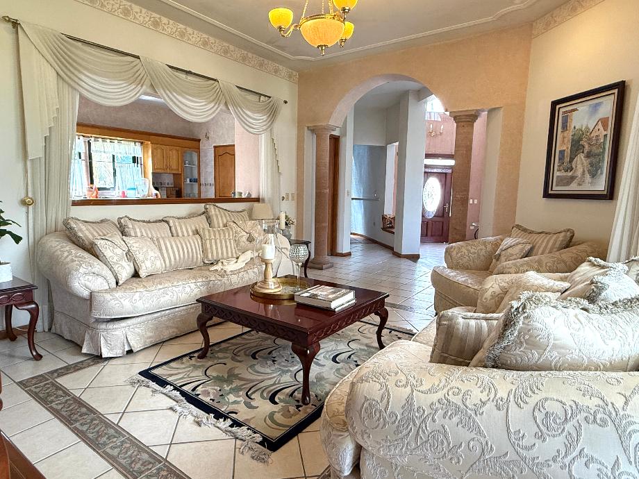 Aguascalientes, Aguascalientes, 20218, Mexico, 4 Bedrooms Bedrooms, ,2 BathroomsBathrooms,Residential,For Sale,1919564