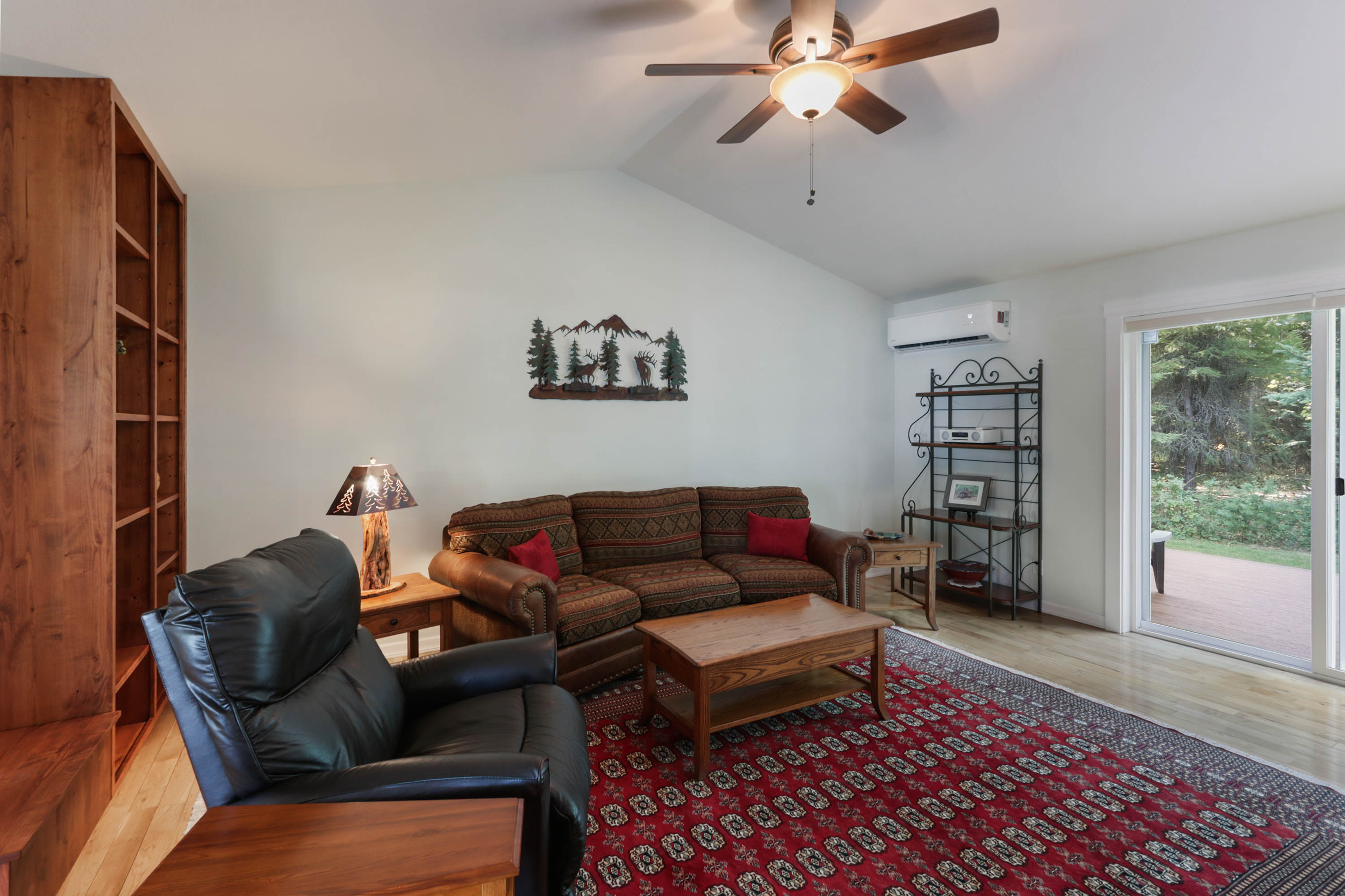 Sandpoint, Idaho, 83864, United States, 3 Bedrooms Bedrooms, ,2 BathroomsBathrooms,Residential,For Sale,1975029