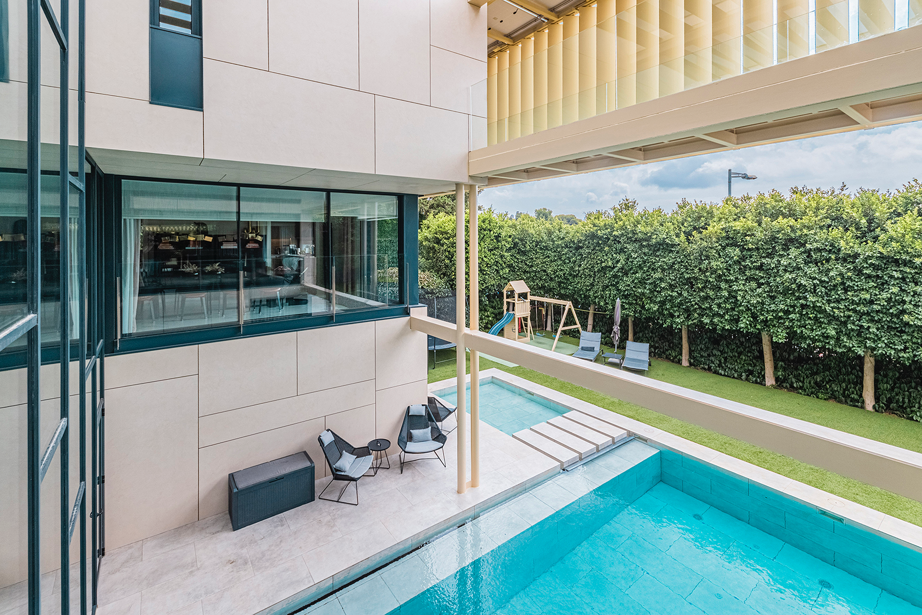  Luxury contemporary villa with pool, garden, and top energy efficiency - 物件實景