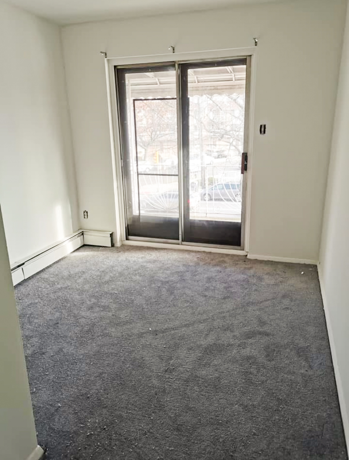 Brooklyn, New York, 11234, United States, 8 Bedrooms Bedrooms, ,7 BathroomsBathrooms,Residential,For Sale,2005197