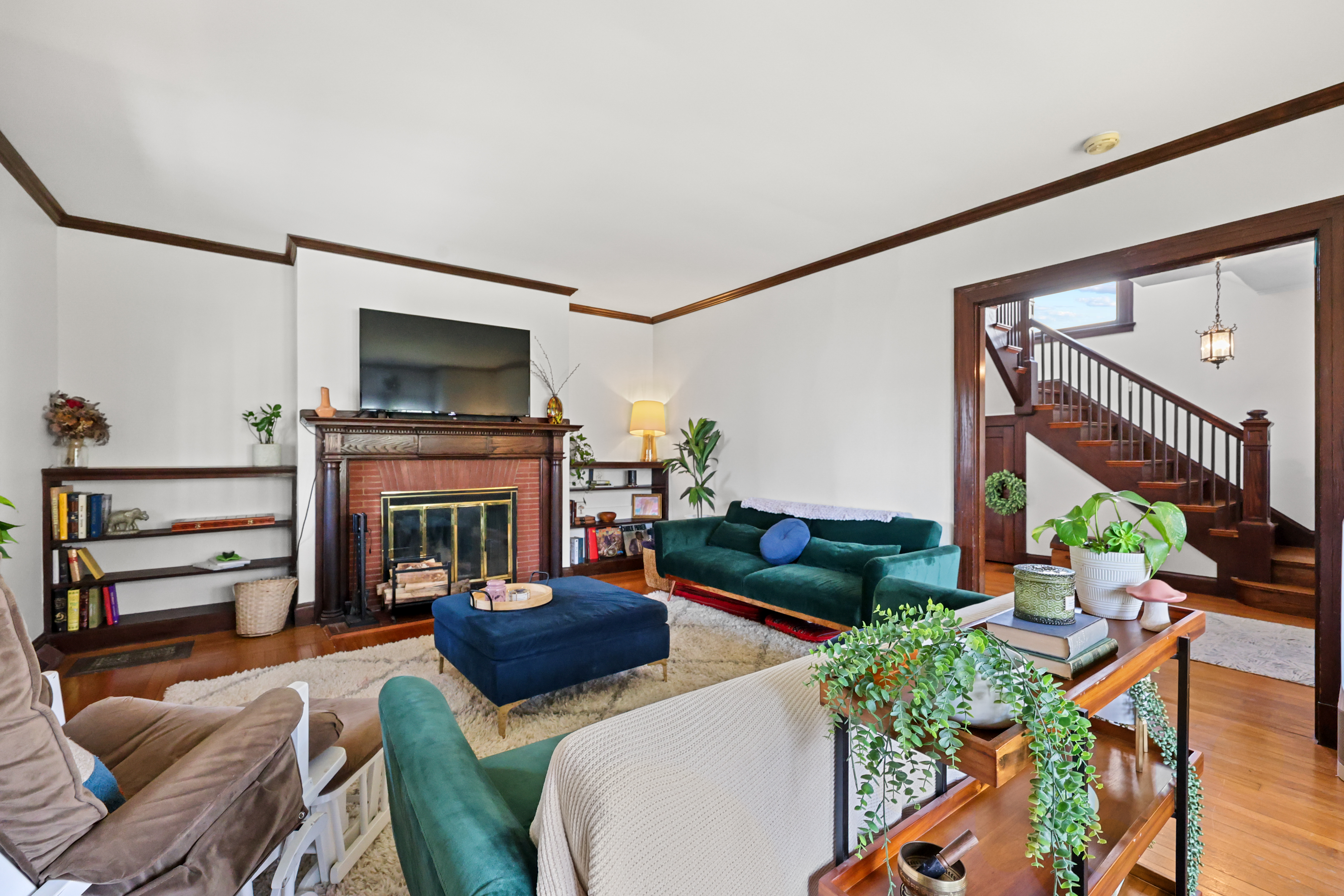  1720 Whitney Avenue - 物件實景