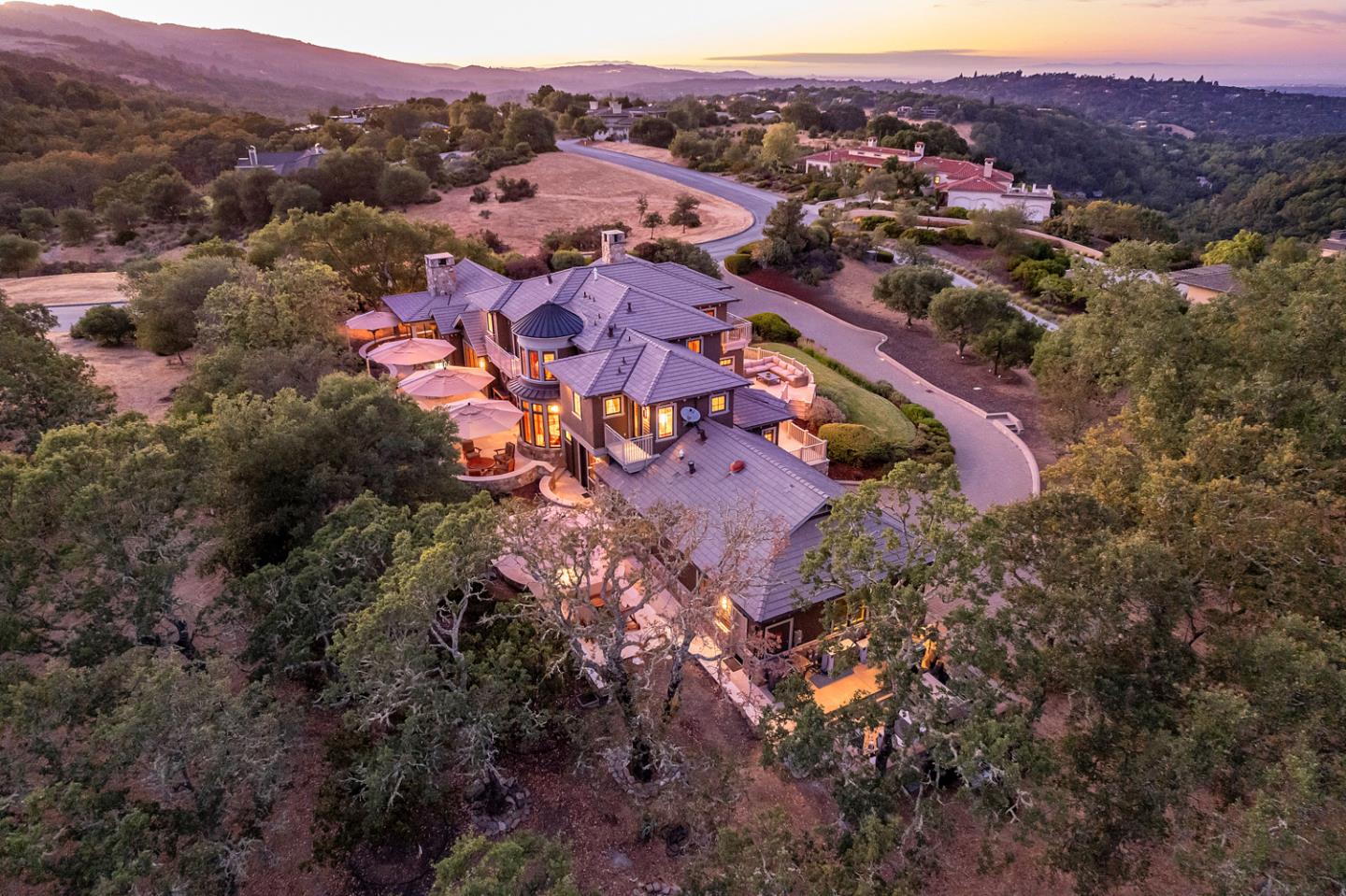Portola Valley, California, 94028, United States, 5 Bedrooms Bedrooms, ,8 BathroomsBathrooms,Residential,For Sale,1947240